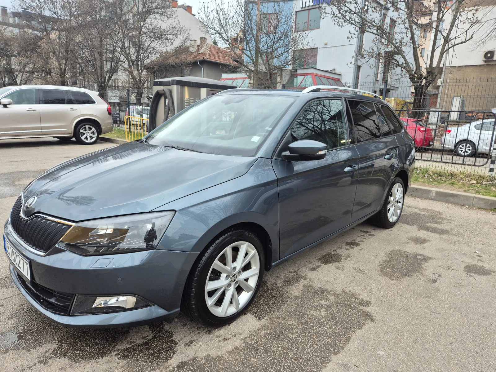 Skoda Fabia 1.0 TSI, снимка 3 - Автомобили и джипове - 54006456