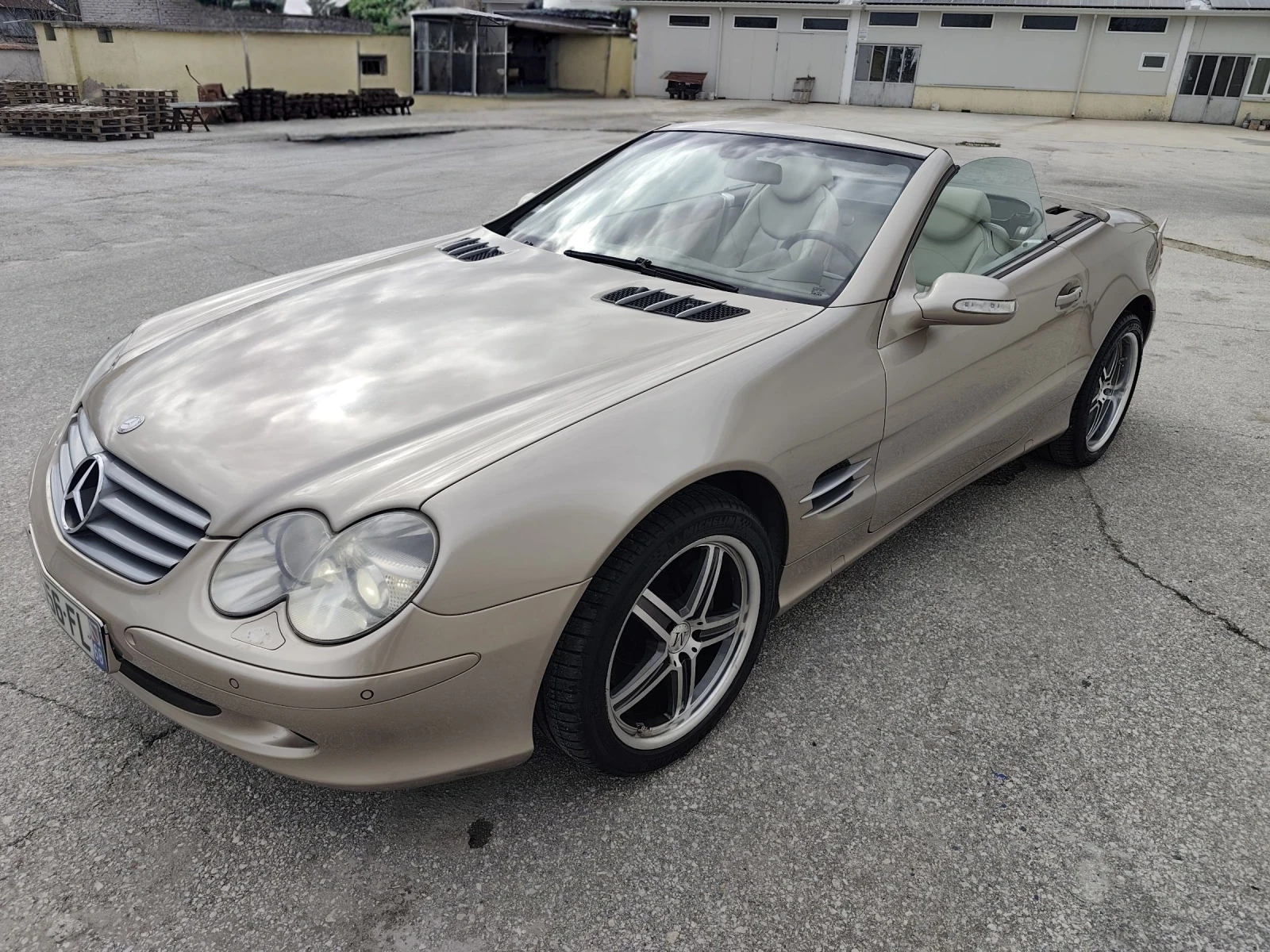 Mercedes-Benz SL 500, снимка 5 - Автомобили и джипове - 54030160