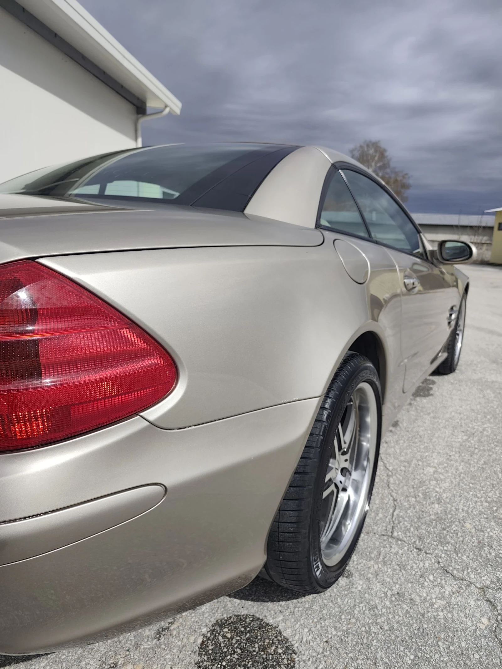 Mercedes-Benz SL 500, снимка 4 - Автомобили и джипове - 54030160