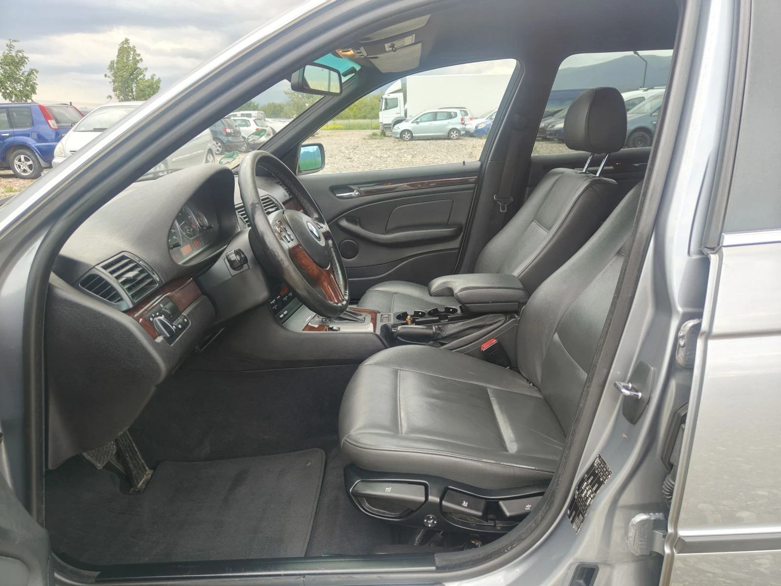 BMW 320 2.2 170 кс. Face кожа нави xenon automatic , снимка 12 - Автомобили и джипове - 54574274
