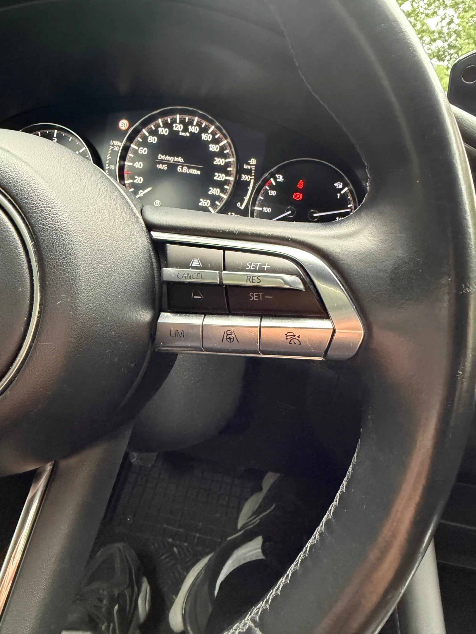 Mazda 3  1.8 SkyActiv-D, снимка 15 - Автомобили и джипове - 54584957