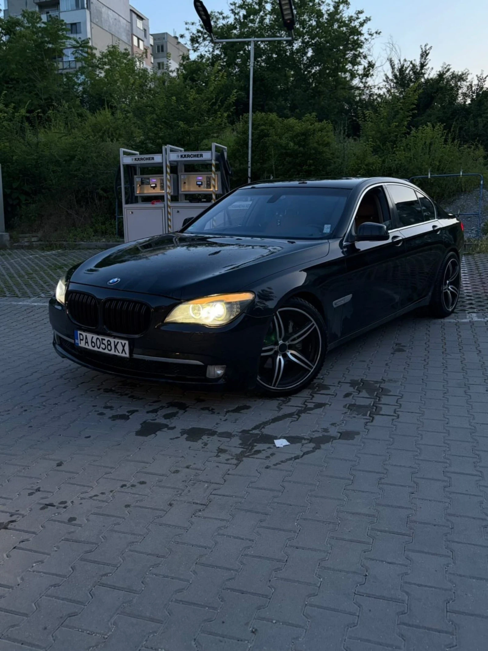BMW 730