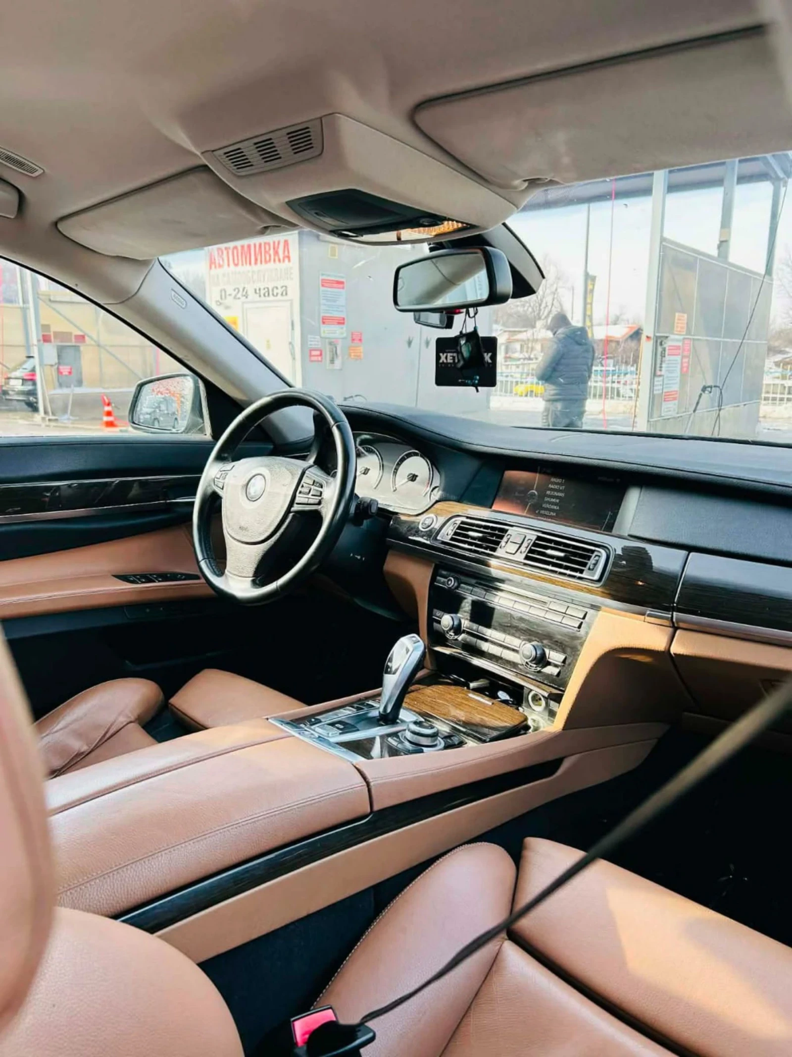 BMW 730, снимка 12 - Автомобили и джипове - 54808551