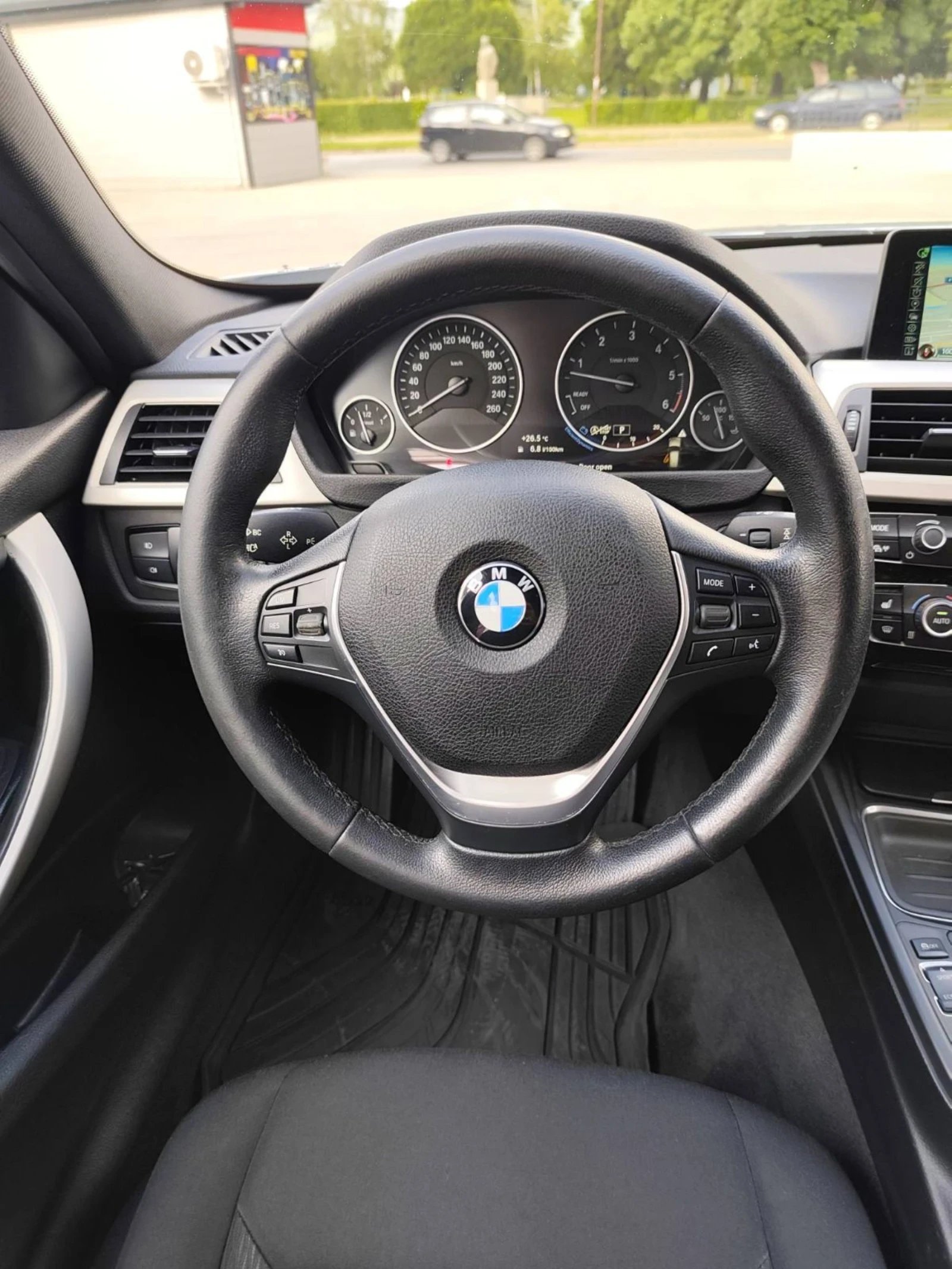 BMW 330 330xd, снимка 12 - Автомобили и джипове - 54947255