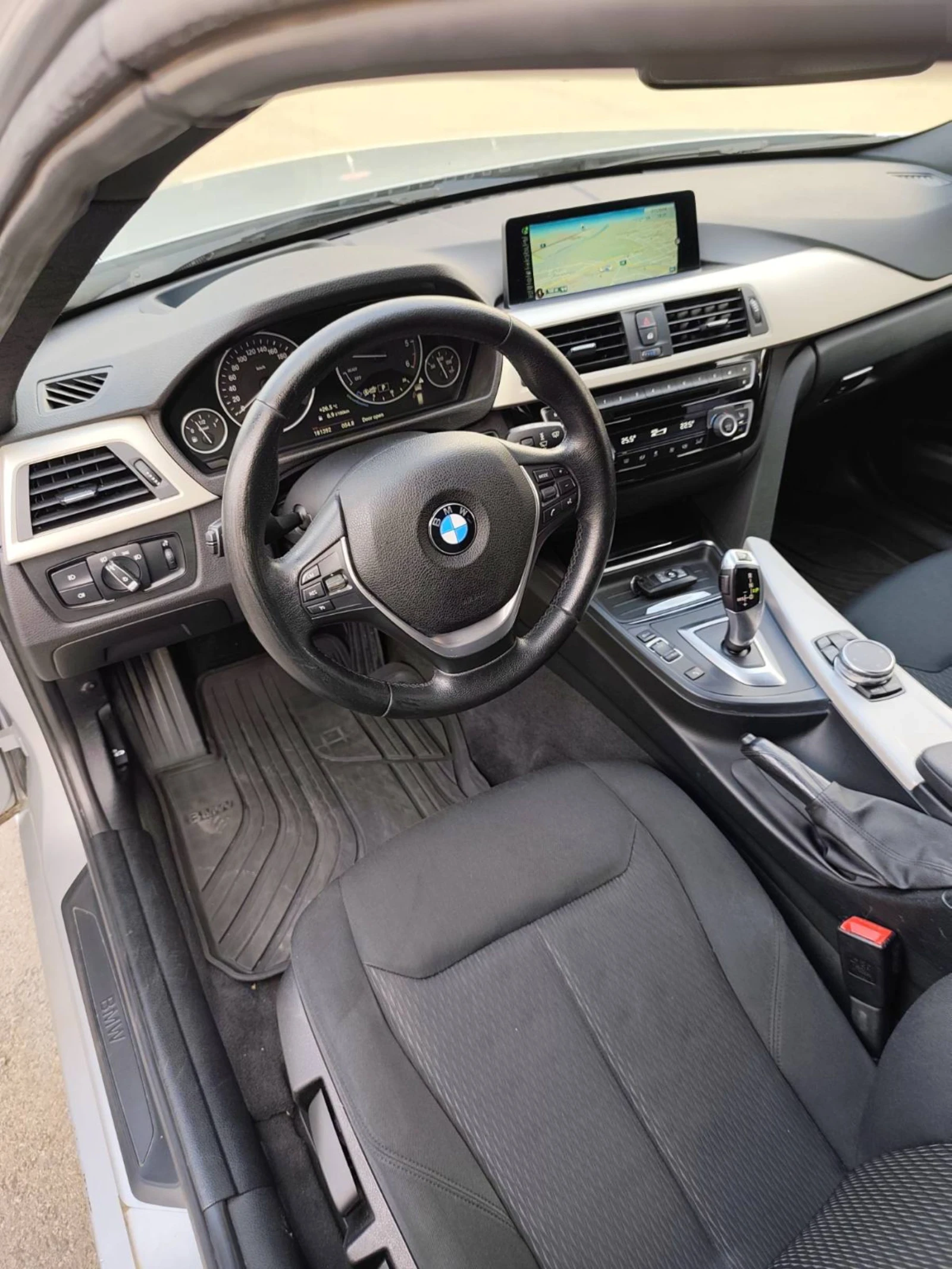 BMW 330 330xd, снимка 13 - Автомобили и джипове - 54947255