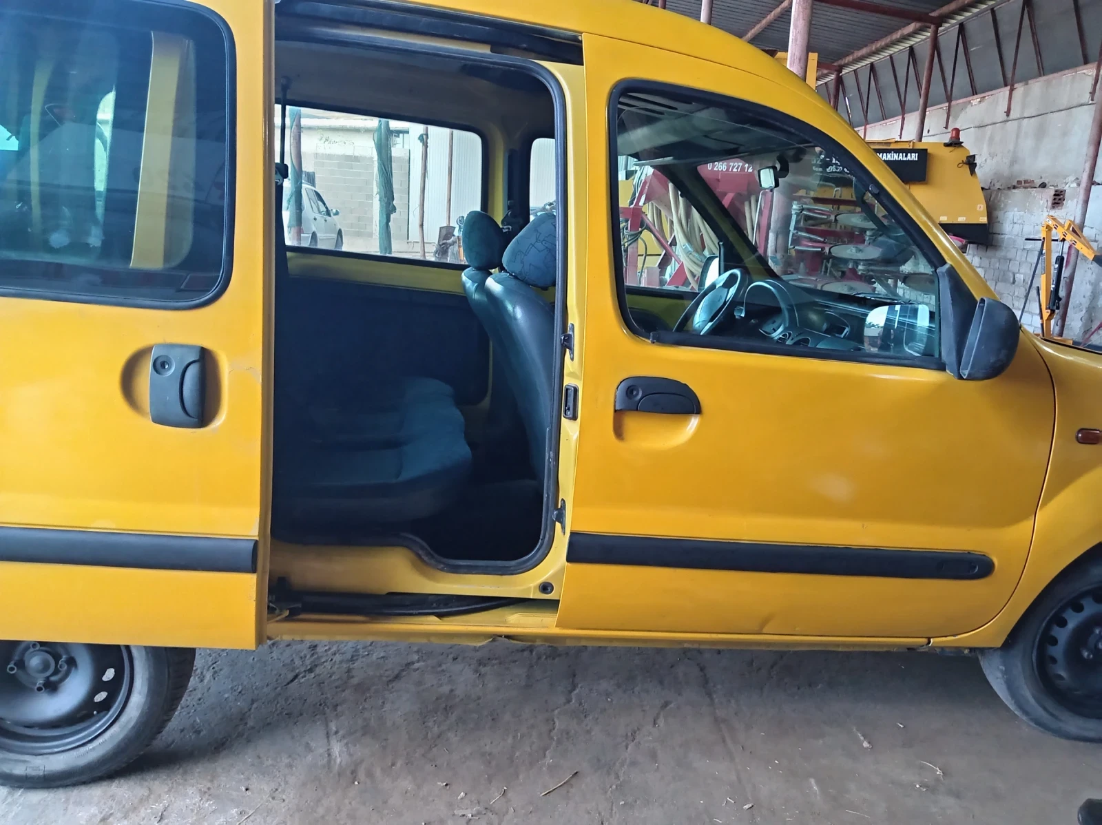Renault Kangoo, снимка 9 - Автомобили и джипове - 54974391