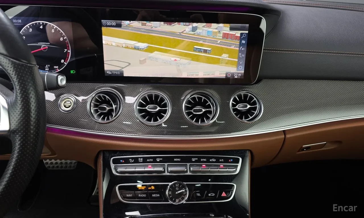 Mercedes-Benz E 400 AMG ПАКЕТ/BURMESTER/ОБДУХ/HEAD UP/DISTRONIC/360CAM, снимка 12 - Автомобили и джипове - 55077787