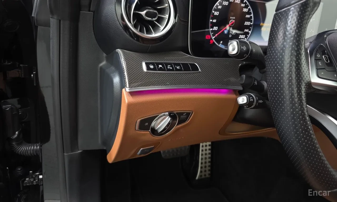 Mercedes-Benz E 400 AMG ПАКЕТ/BURMESTER/ОБДУХ/HEAD UP/DISTRONIC/360CAM, снимка 10 - Автомобили и джипове - 55077787