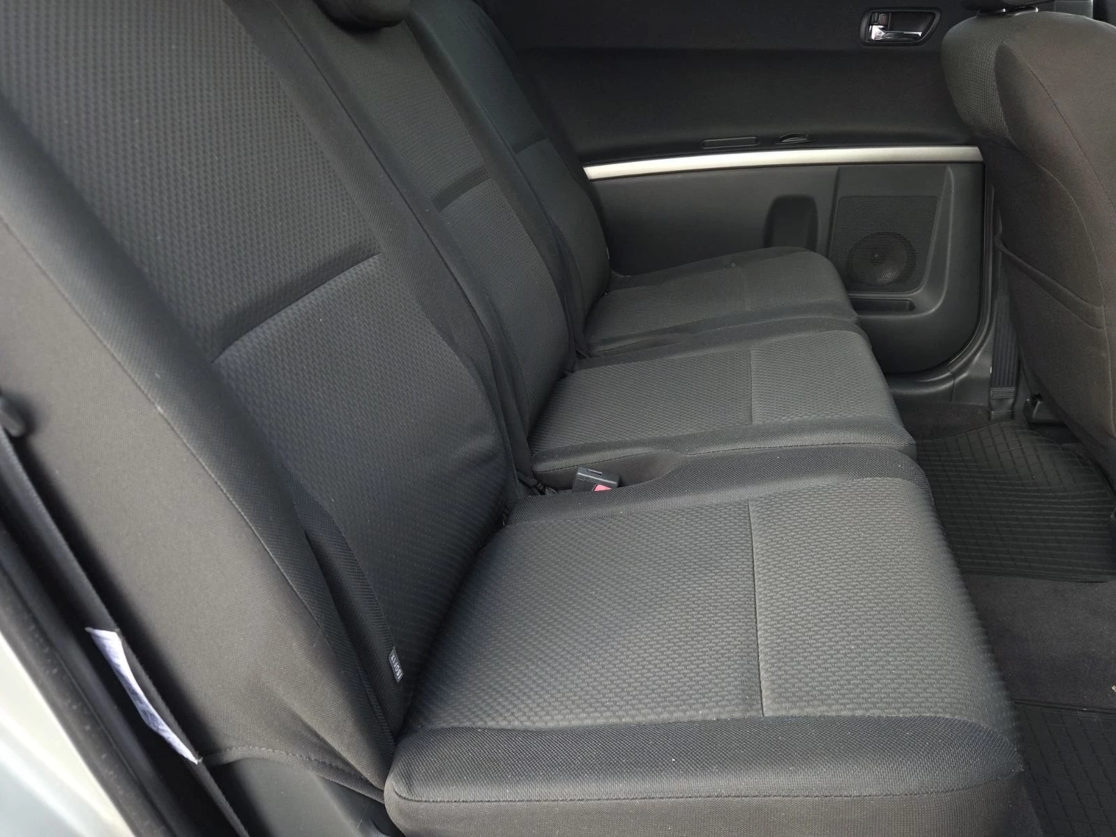 Toyota Corolla verso 2.2D-4D, снимка 9 - Автомобили и джипове - 55137606