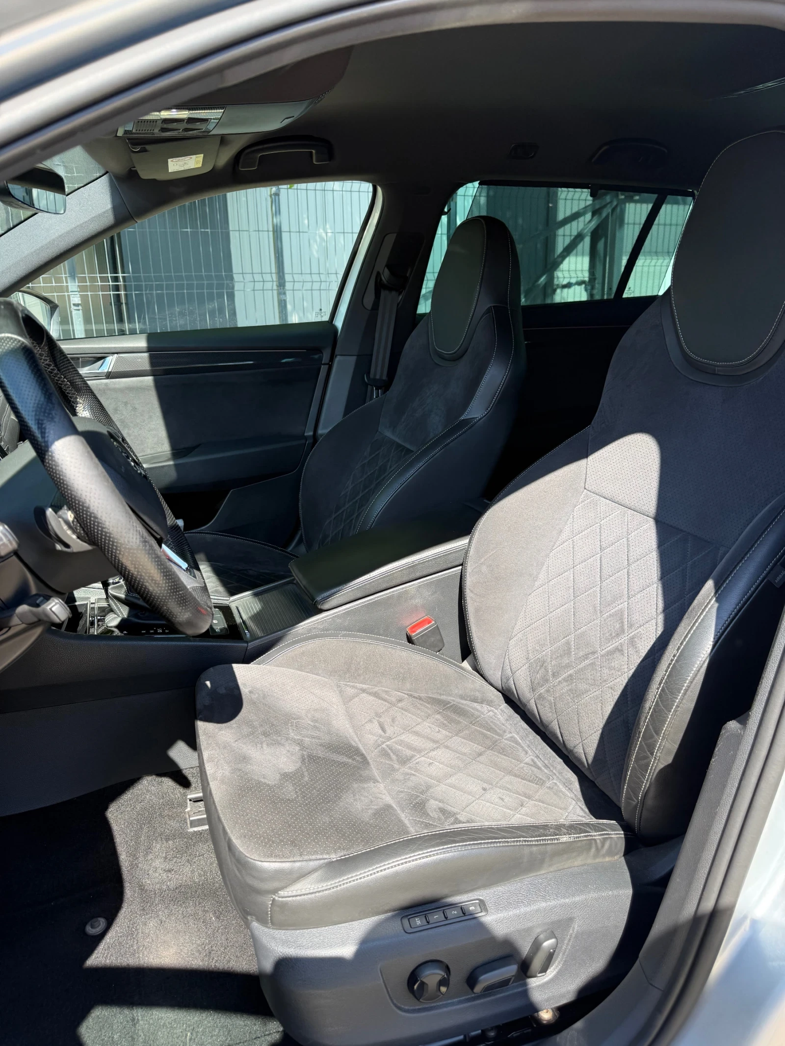 Skoda Superb Sportline, снимка 7 - Автомобили и джипове - 55161169