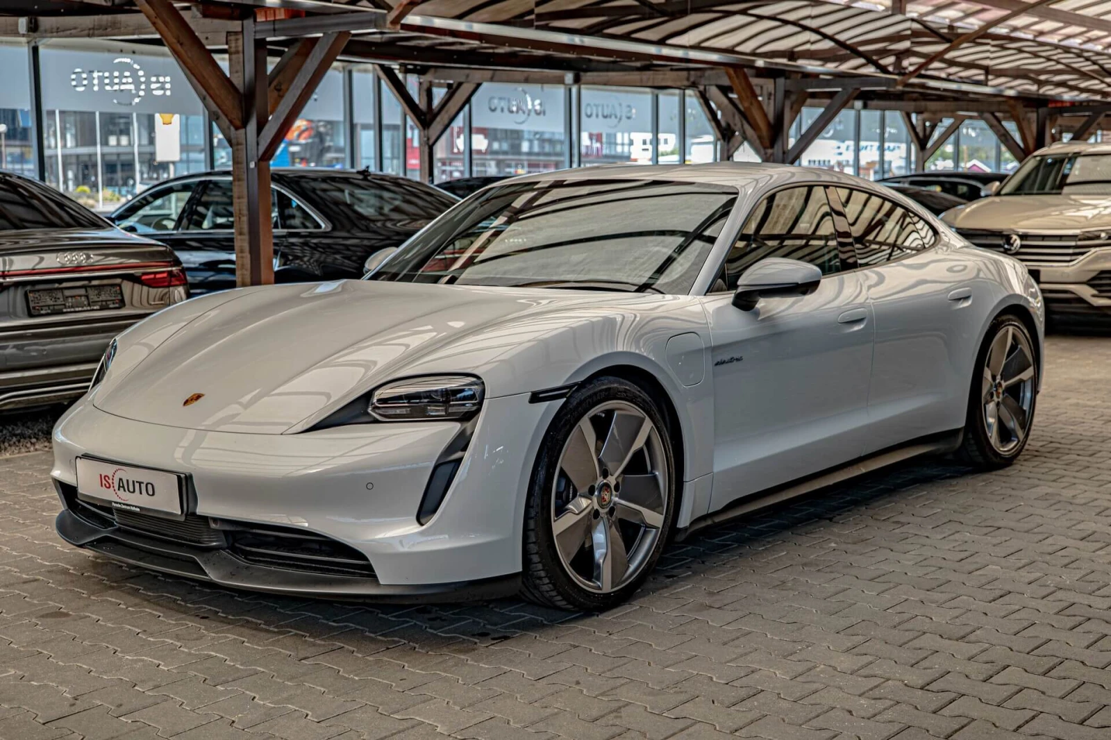 Porsche Taycan Performance/RWD/Подгрев/PASM/Амбиент/Мемори, снимка 3 - Автомобили и джипове - 55206433