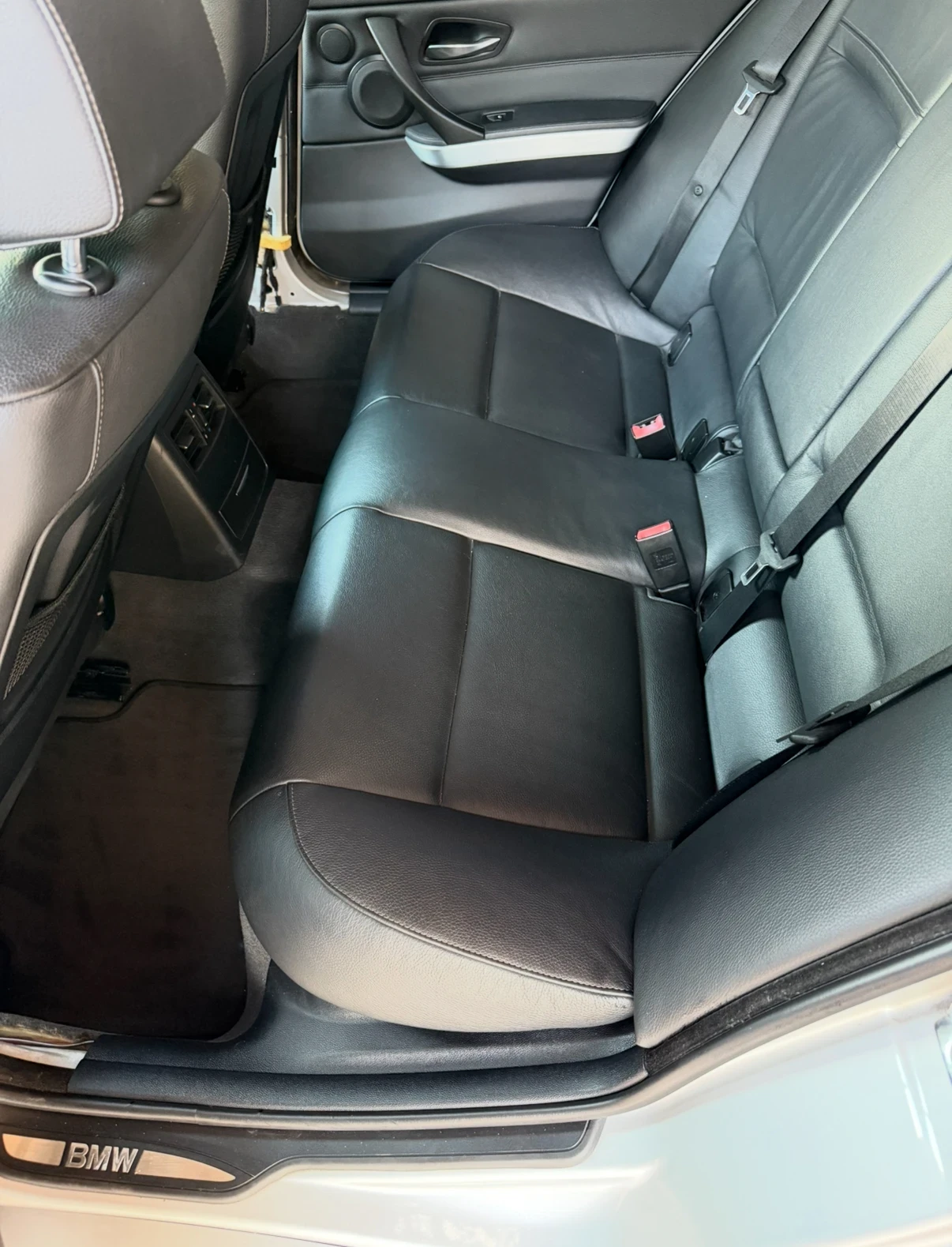 BMW 330, снимка 11 - Автомобили и джипове - 55413591