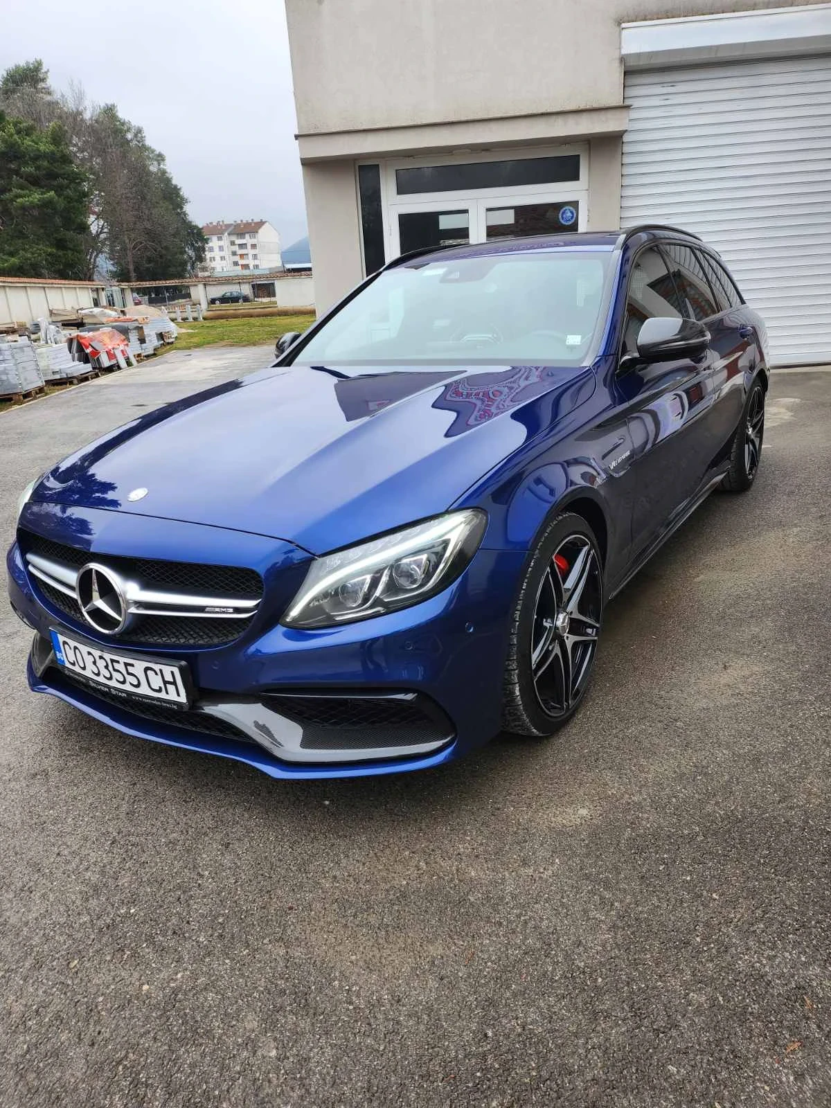 Mercedes-Benz C 63 AMG, снимка 2 - Автомобили и джипове - 55533040