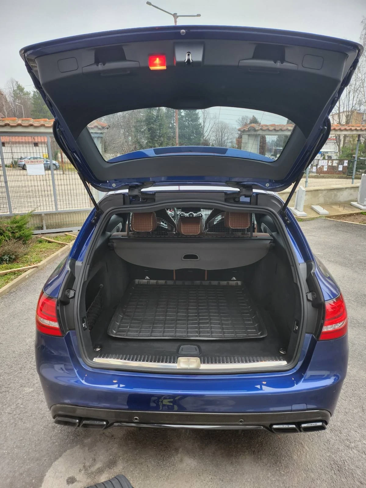 Mercedes-Benz C 63 AMG, снимка 12 - Автомобили и джипове - 55533040