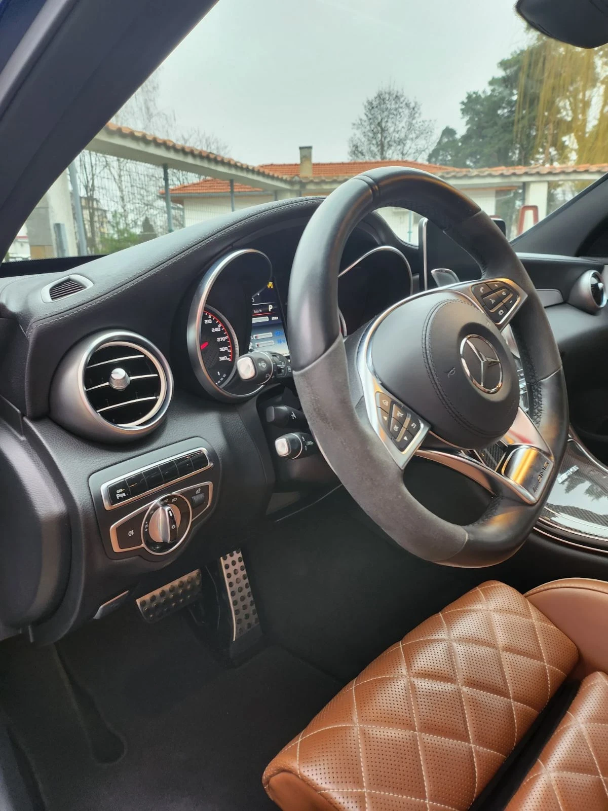 Mercedes-Benz C 63 AMG, снимка 5 - Автомобили и джипове - 55533040