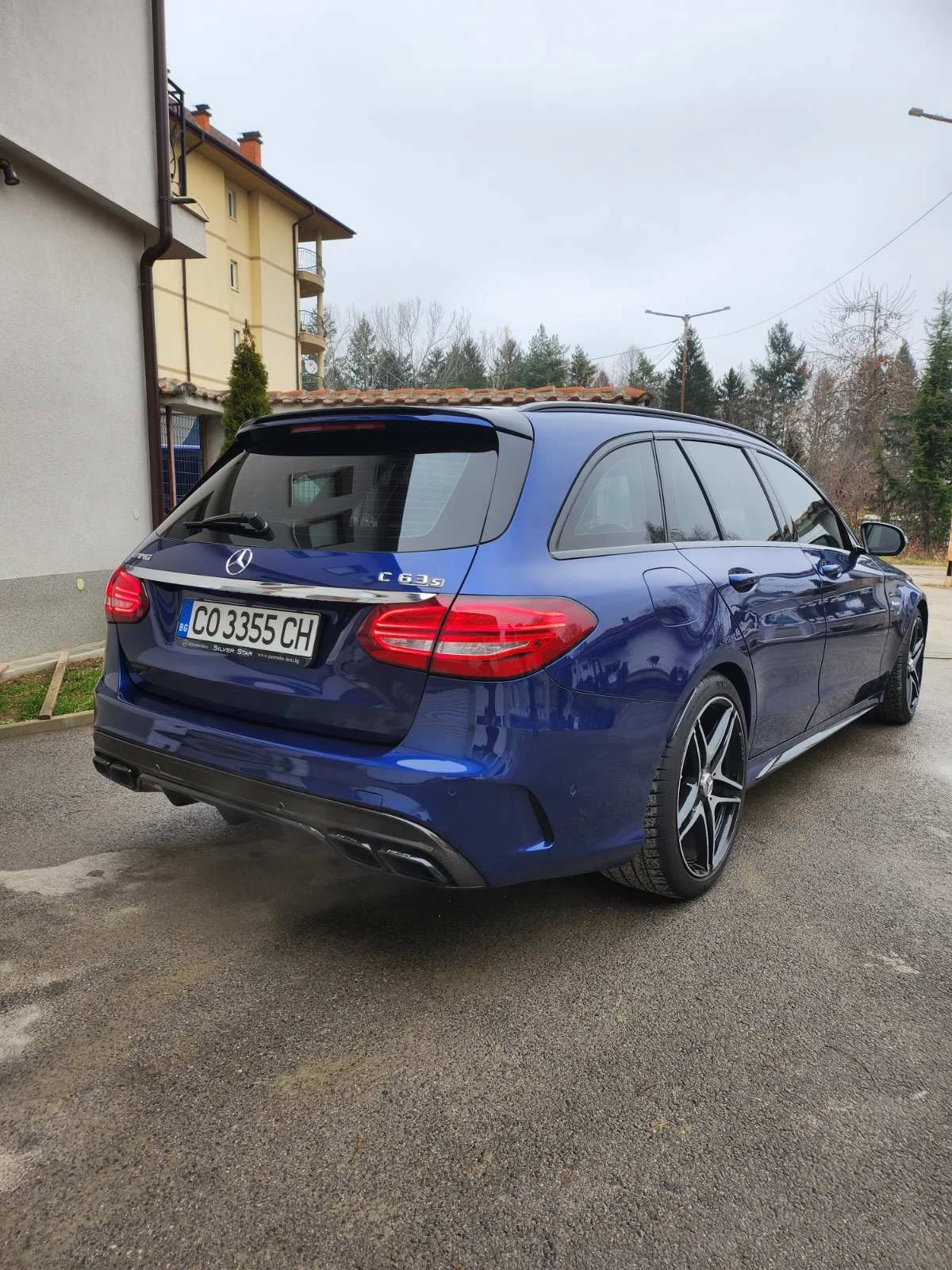 Mercedes-Benz C 63 AMG, снимка 4 - Автомобили и джипове - 55533040