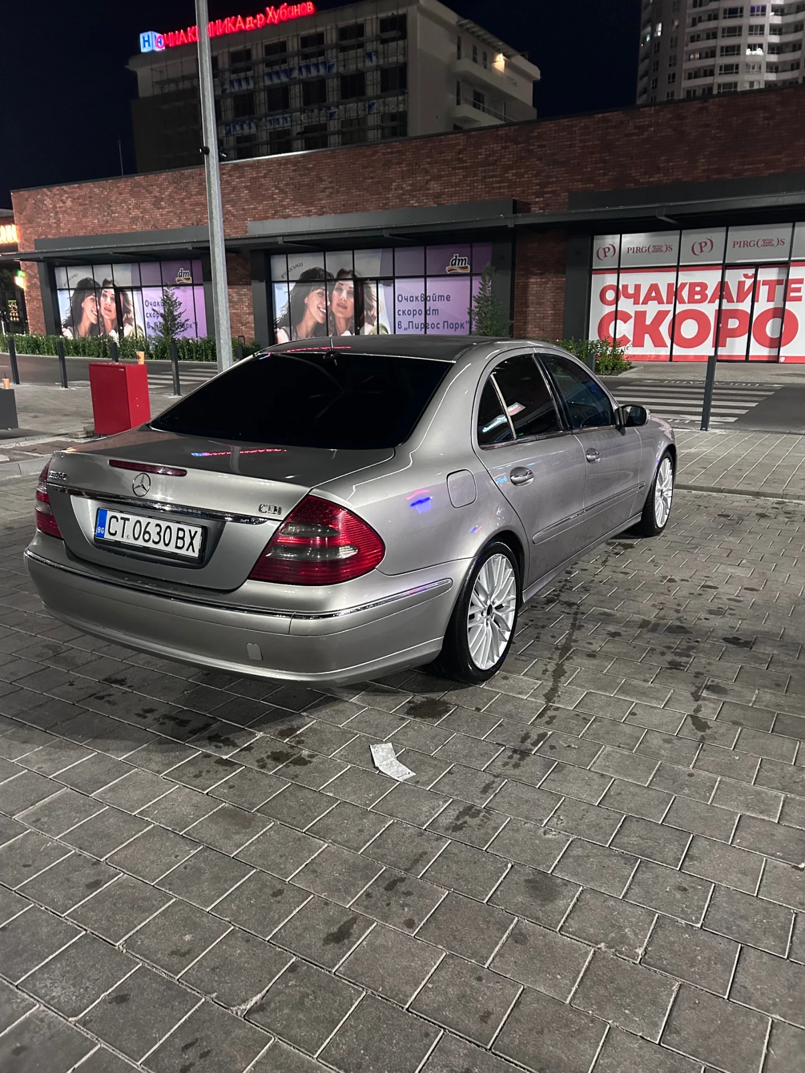 Mercedes-Benz E 320, снимка 6 - Автомобили и джипове - 55941826