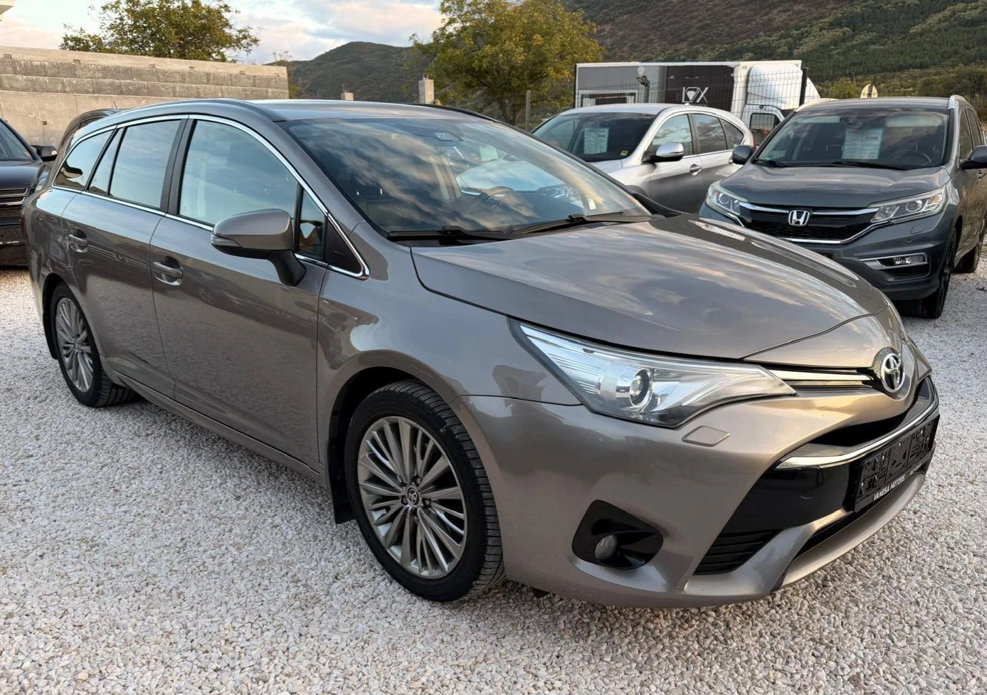 Toyota Avensis С-История Навигация Камера 1, 8 Valvematic 147кс