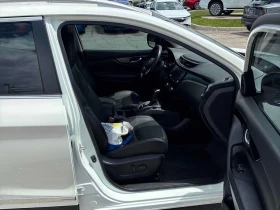 Nissan Qashqai * AWD CVT * АВТОКРЕДИТ БЕЗ ПЪРВОНАЧАЛНА ВНОСКА* , снимка 10