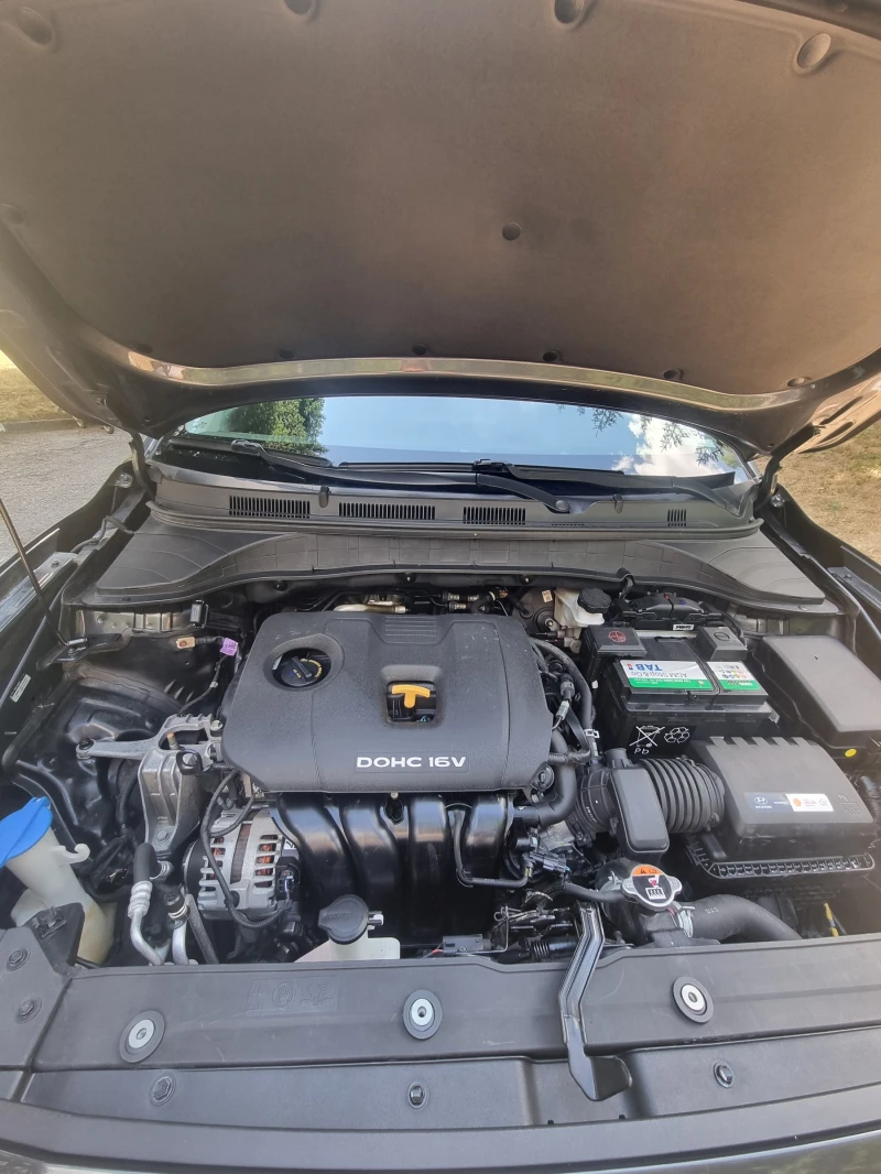 Hyundai Kona 2.0 AWD, снимка 9 - Автомобили и джипове - 51857510