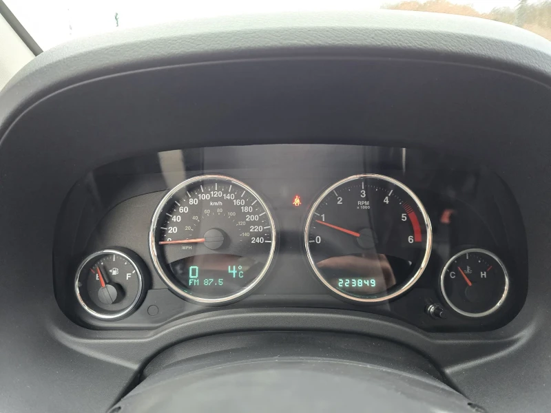 Jeep Compass 2.2crdi Limited 2wd 136к.с, снимка 17 - Автомобили и джипове - 52671408