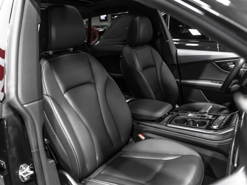 Audi Q8 * S-Line* * HeadUp* AвтоКредит* (ЦЕНА ДО БГ), снимка 8 - Автомобили и джипове - 53403542