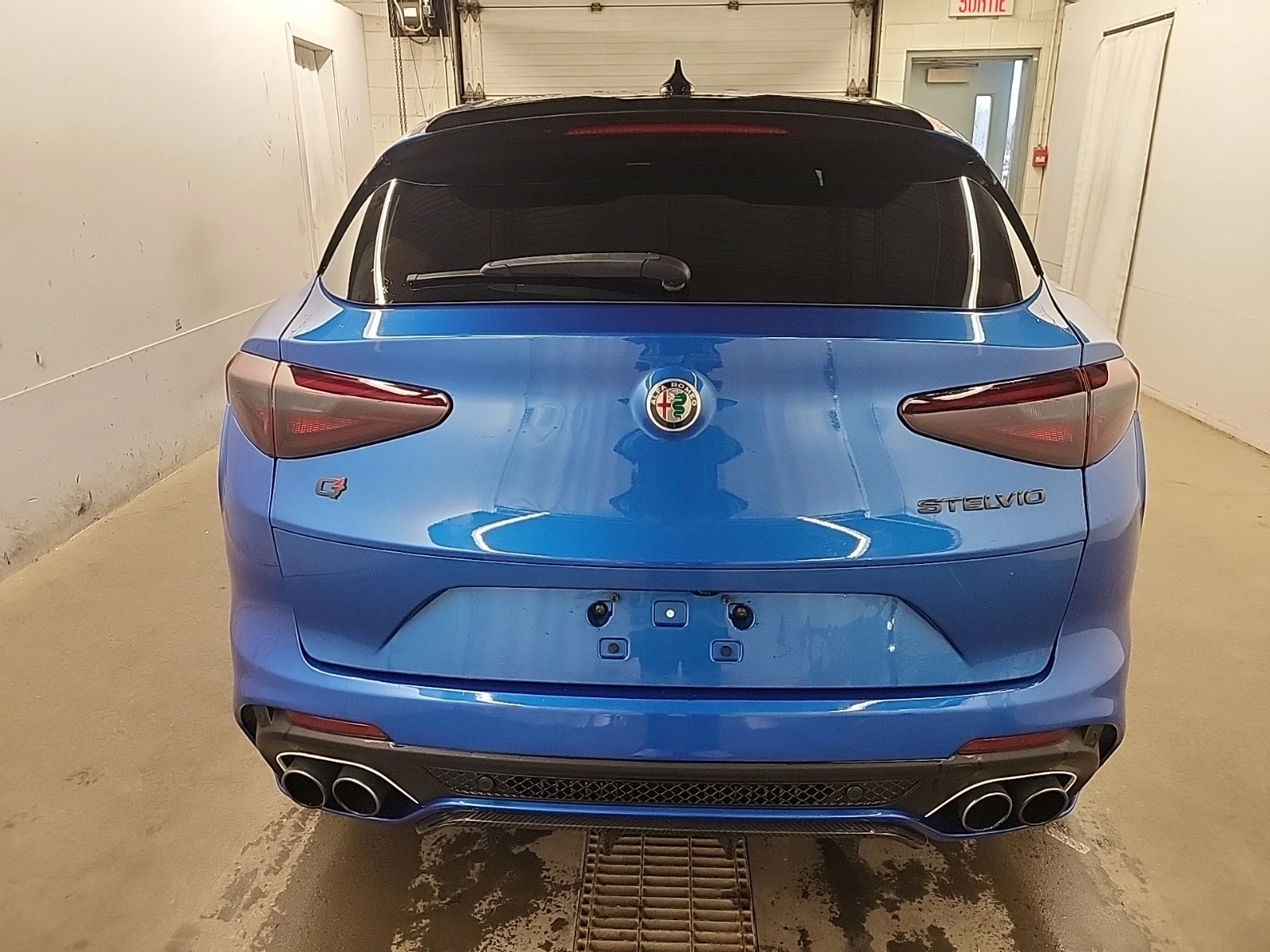 Alfa Romeo Stelvio * QUADRIFOGLIO * CARFAX * ВЪЗМОЖНОСТ ЗА ФИНАНСИРАН - изображение 6