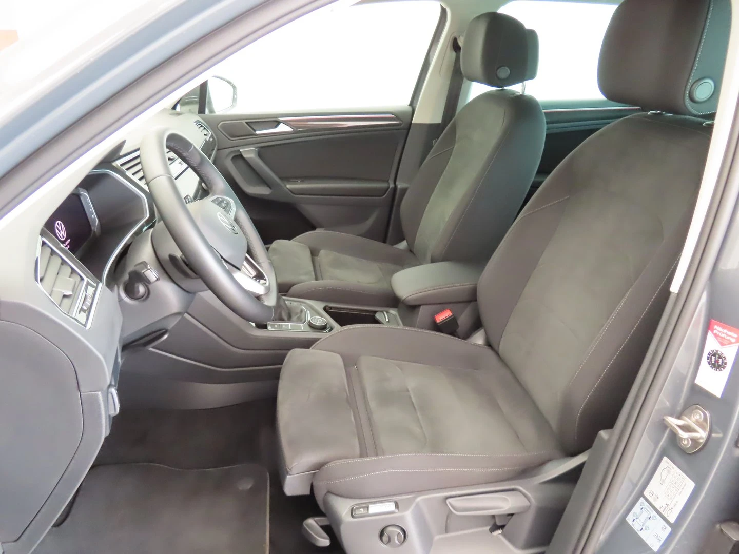 VW Tiguan Elegance 2.0 TDI SCR 4MOTION DSG | Mobile.bg � ����������� 7