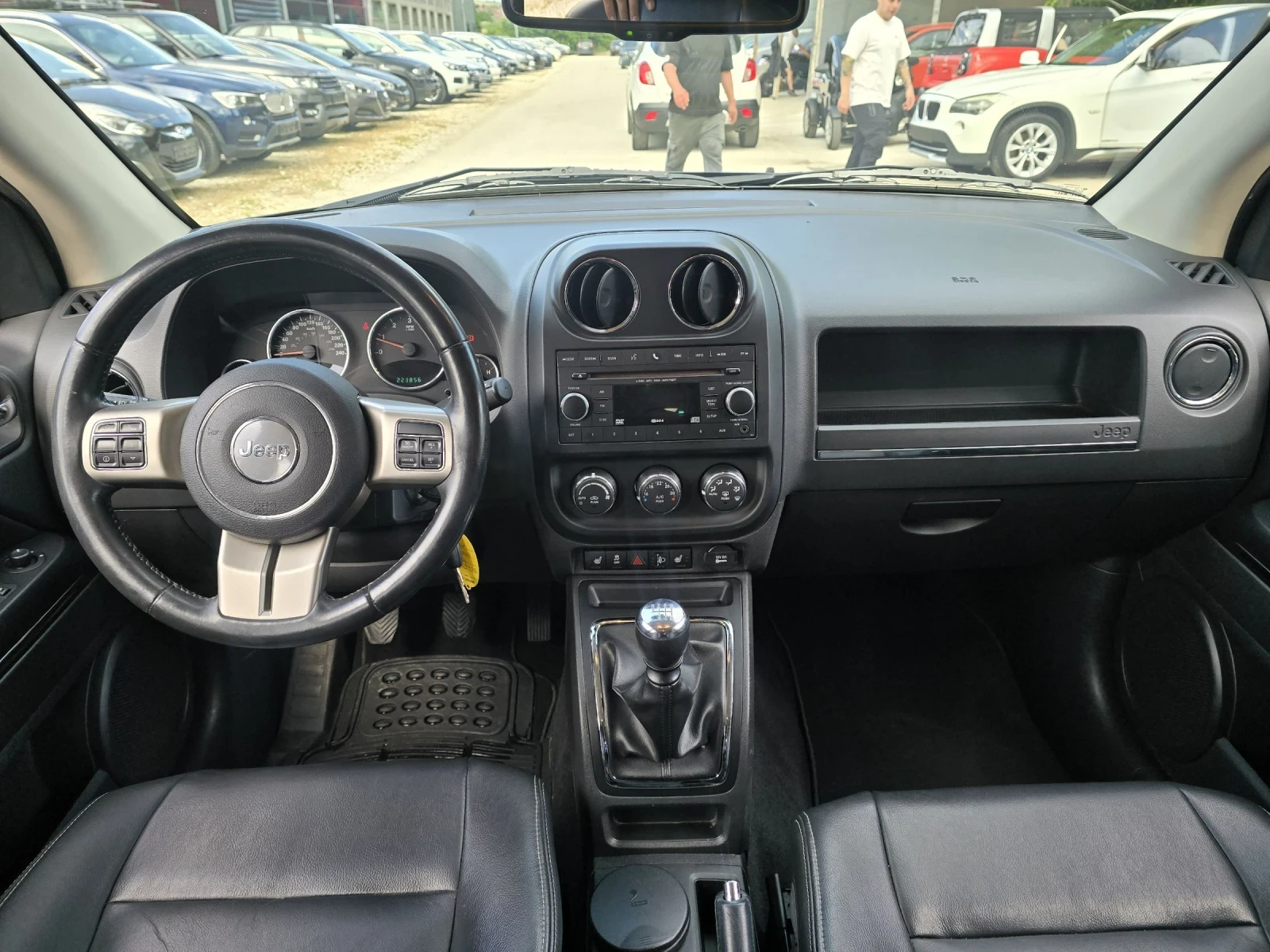 Jeep Compass 2.2crdi Limited 2wd 136к.с, снимка 16 - Автомобили и джипове - 52671408