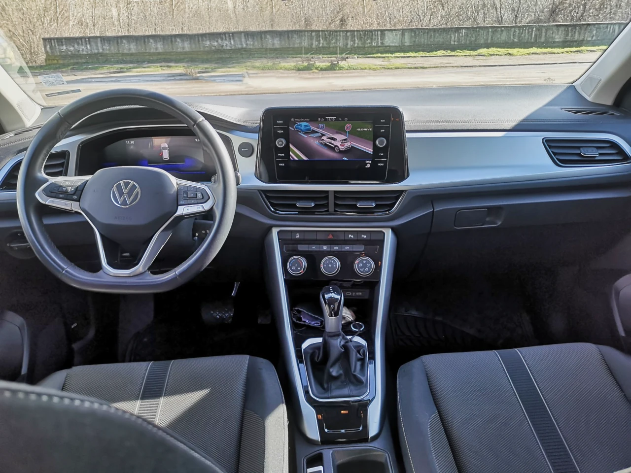 VW T-Roc 1.5 TSI, Бензин, Автоматик - изображение 6