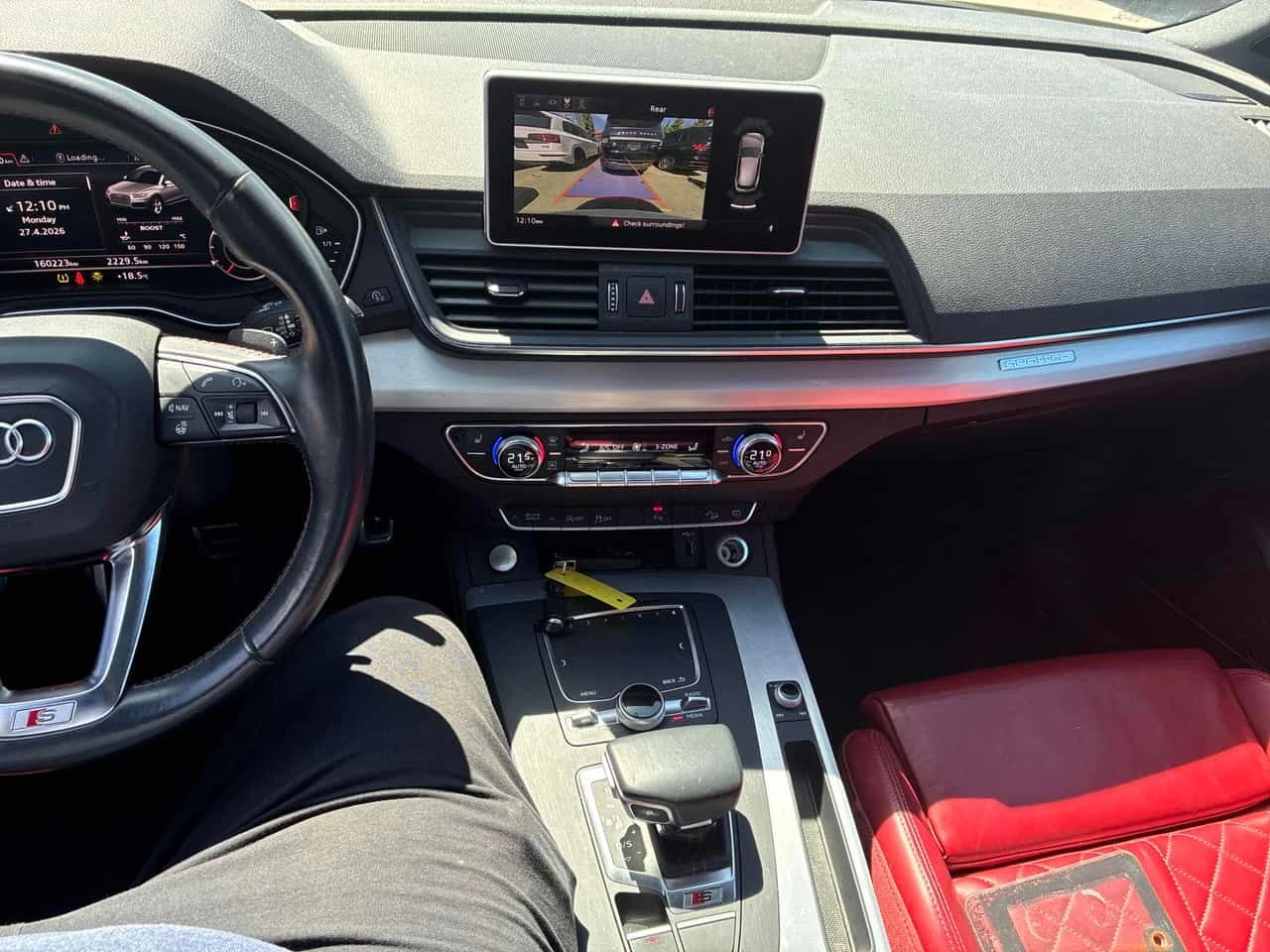 Audi SQ5 Technik  CARFAX, снимка 9 - Автомобили и джипове - 54378241