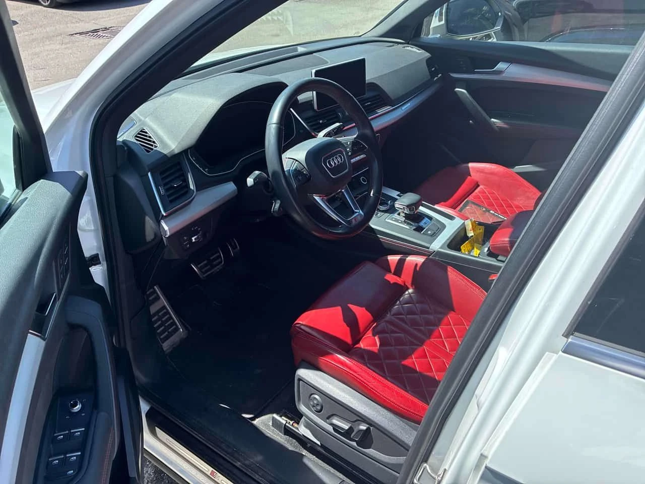 Audi SQ5 Technik  CARFAX, снимка 6 - Автомобили и джипове - 54378241