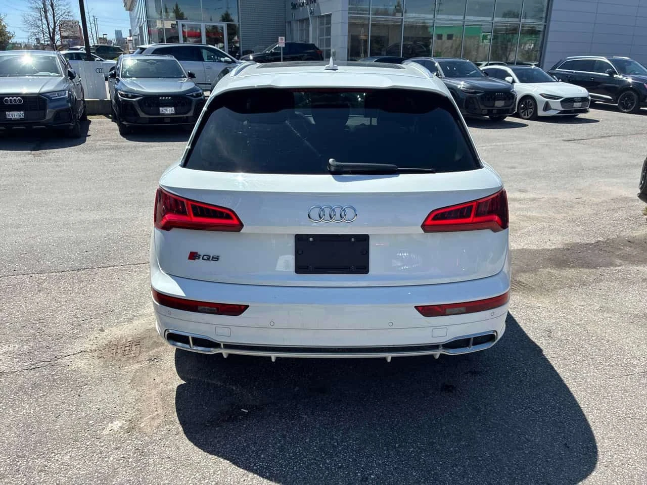 Audi SQ5 Technik  CARFAX, снимка 5 - Автомобили и джипове - 54378241