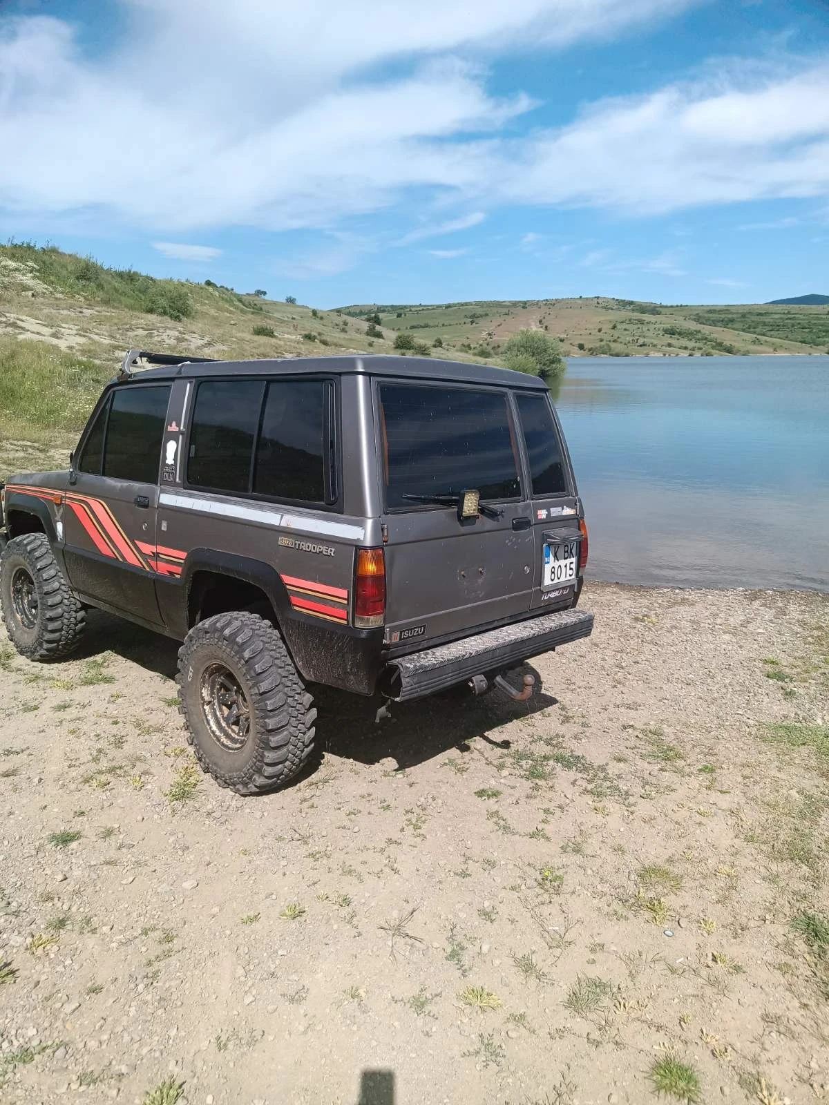 Isuzu Trooper, снимка 2 - Автомобили и джипове - 54728653
