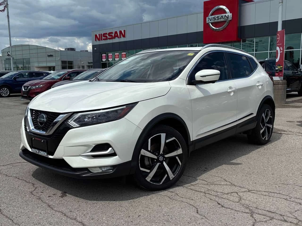 Nissan Qashqai * AWD CVT * АВТОКРЕДИТ БЕЗ ПЪРВОНАЧАЛНА ВНОСКА* 
