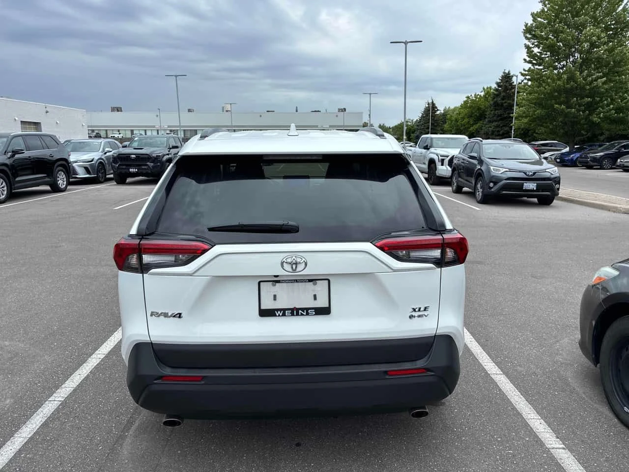 Toyota Rav4 * Hybrid XLE * АВТОКРЕДИТ БЕЗ ПЪРВОНАЧАЛНА ВНОСКА*, снимка 4 - Автомобили и джипове - 55164429
