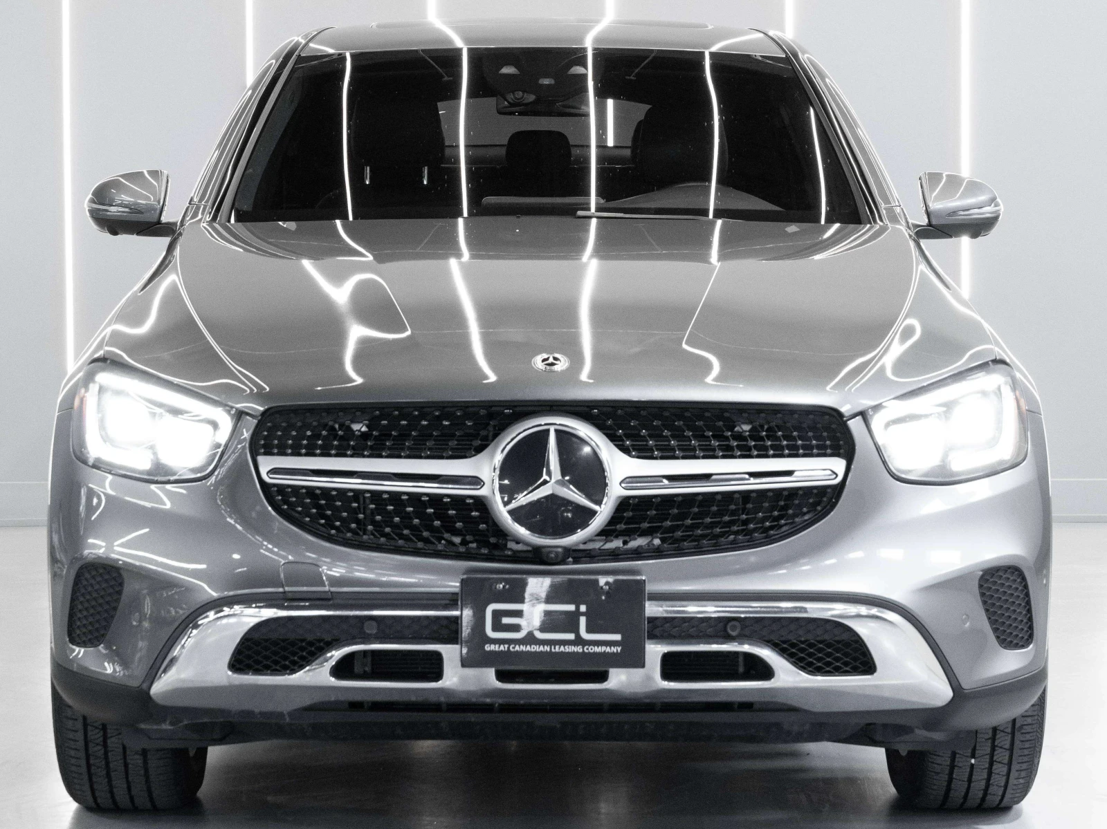 Mercedes-Benz GLC 300 PREM PLUS PKG / АВТОКРЕДИТ, снимка 2 - Автомобили и джипове - 55963639
