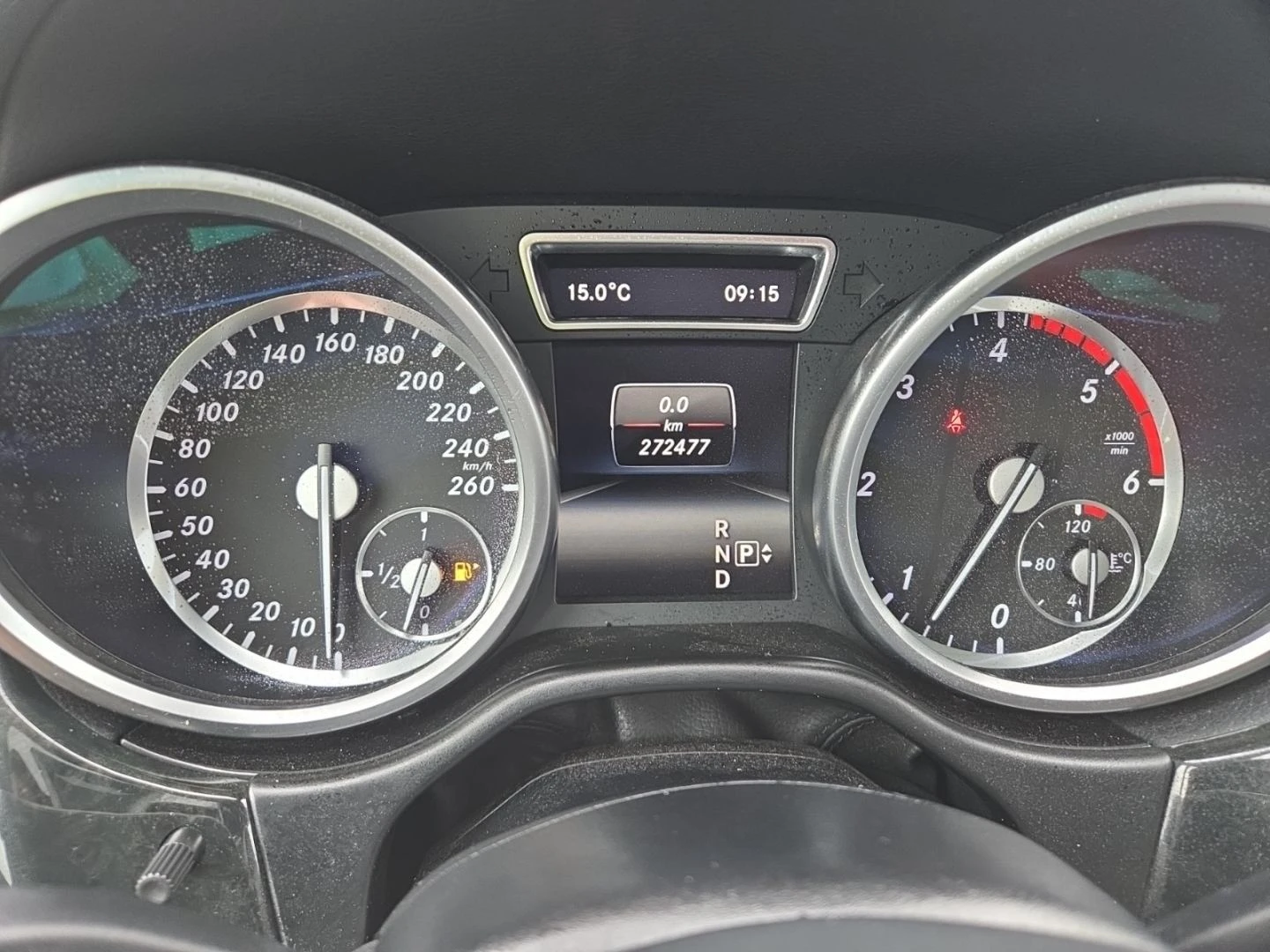 Mercedes-Benz GL 350 BlueTEC* Harman/Kardon* 360* Пано* Въздух, снимка 7 - Автомобили и джипове - 56047817