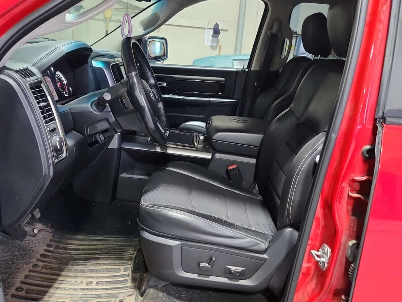 Dodge RAM 1500 SPORT CREW CAB SHORT BED * CARFAX * ���������� *  | Mobile.bg � ����������� 7