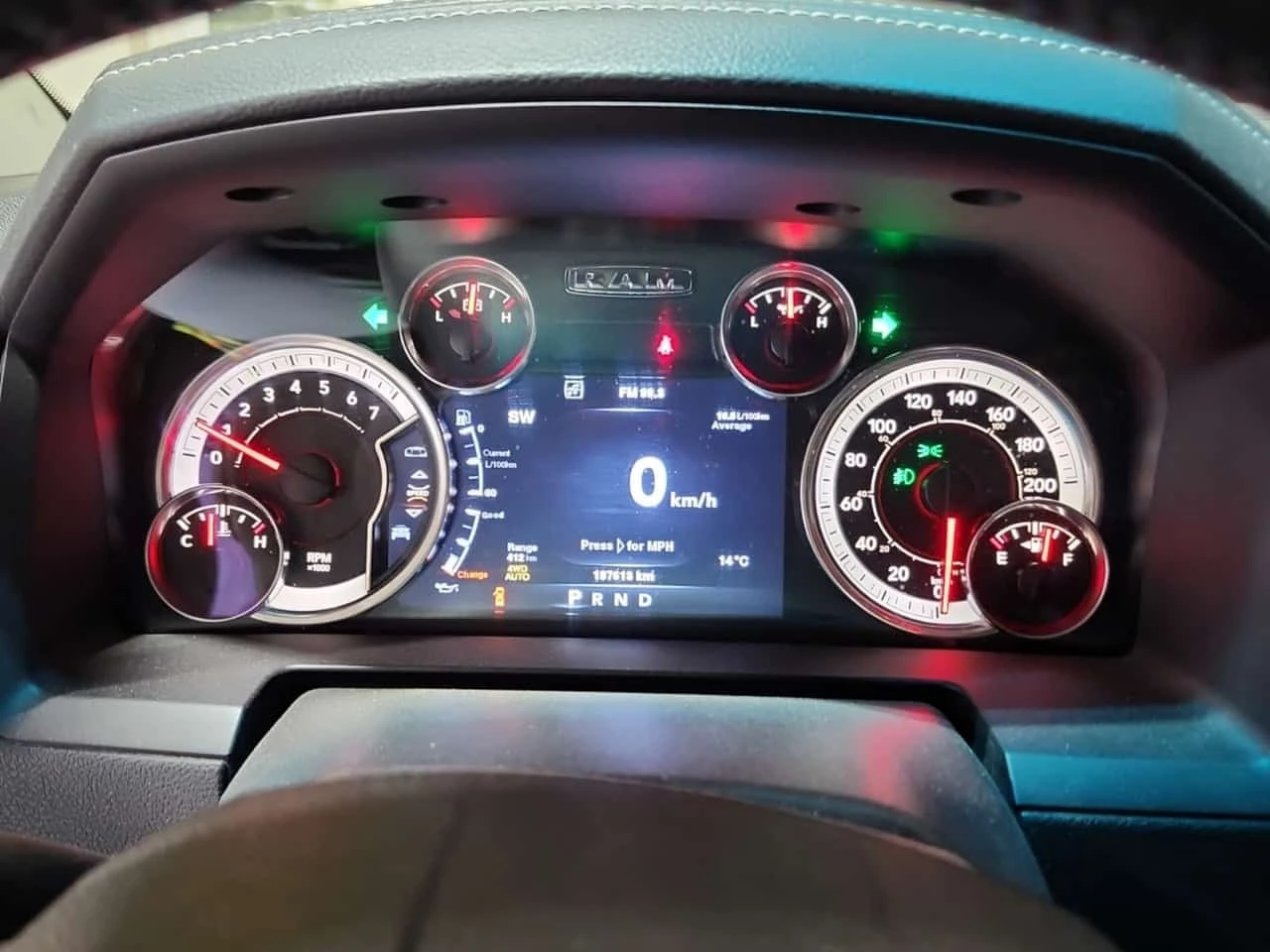 Dodge RAM 1500 SPORT CREW CAB SHORT BED * CARFAX * ���������� *  | Mobile.bg � ����������� 9