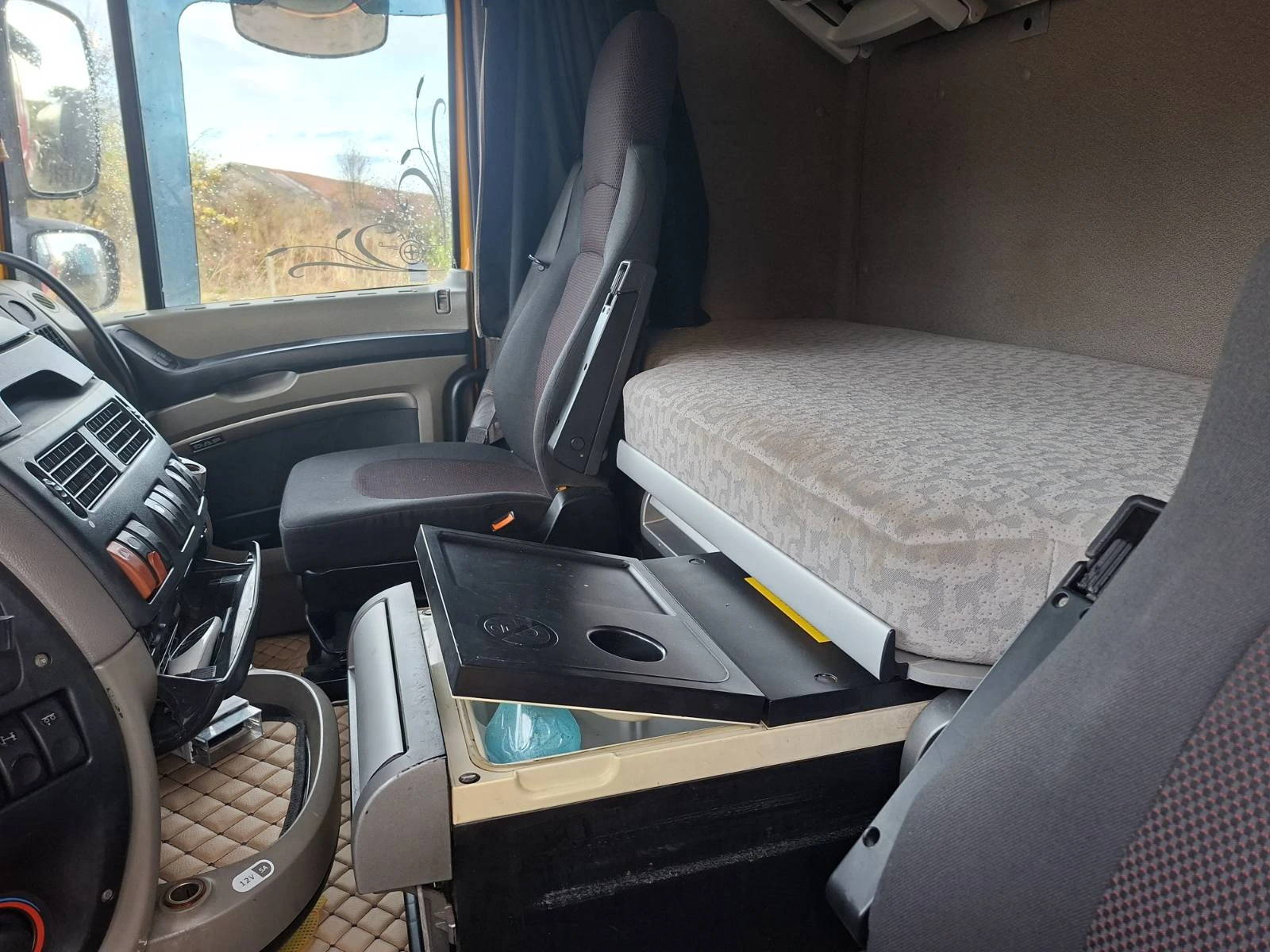 Daf XF 105 410-ADR, снимка 8 - Камиони - 56594083