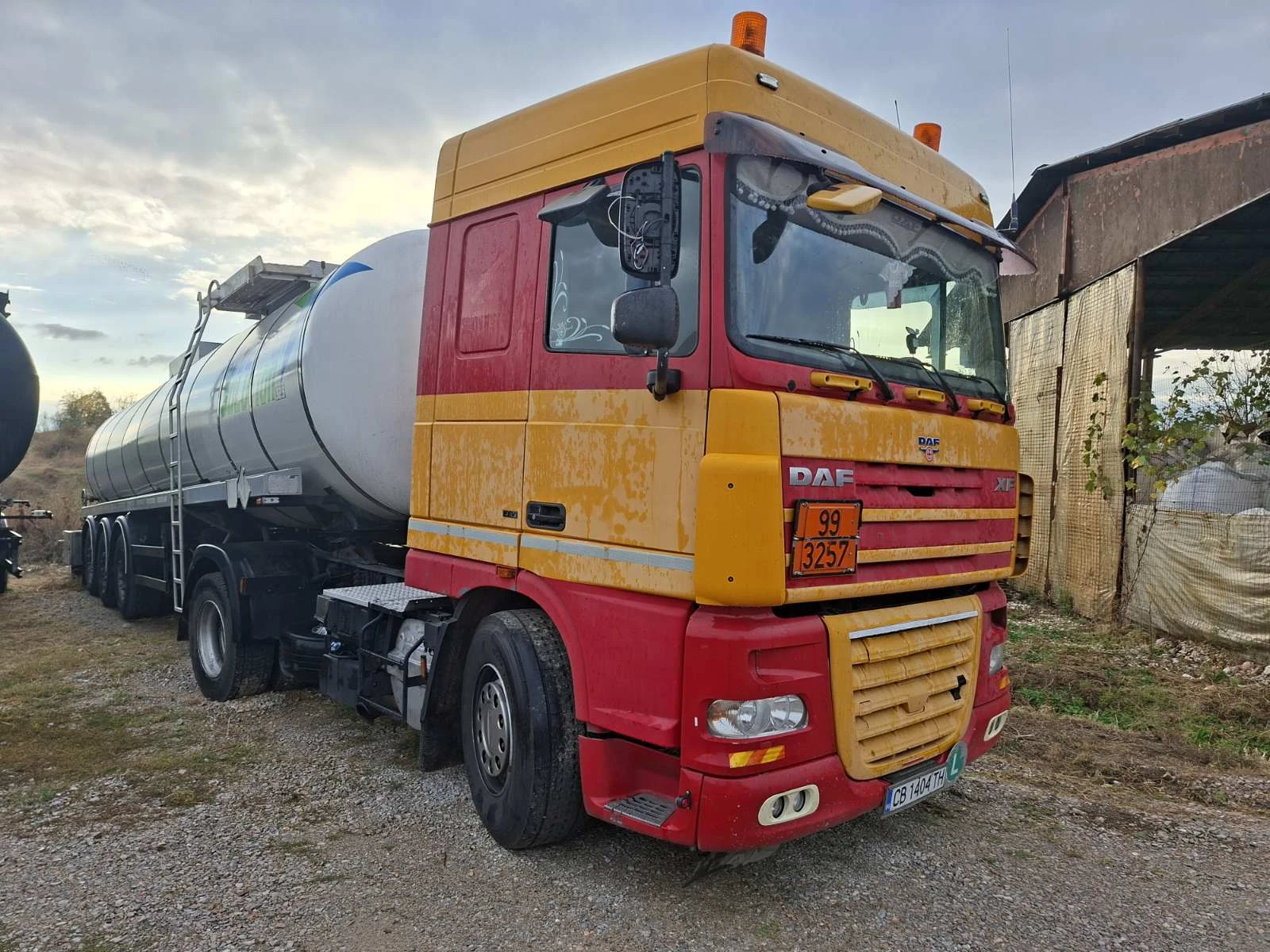 Daf XF 105 410-ADR, снимка 2 - Камиони - 56594083