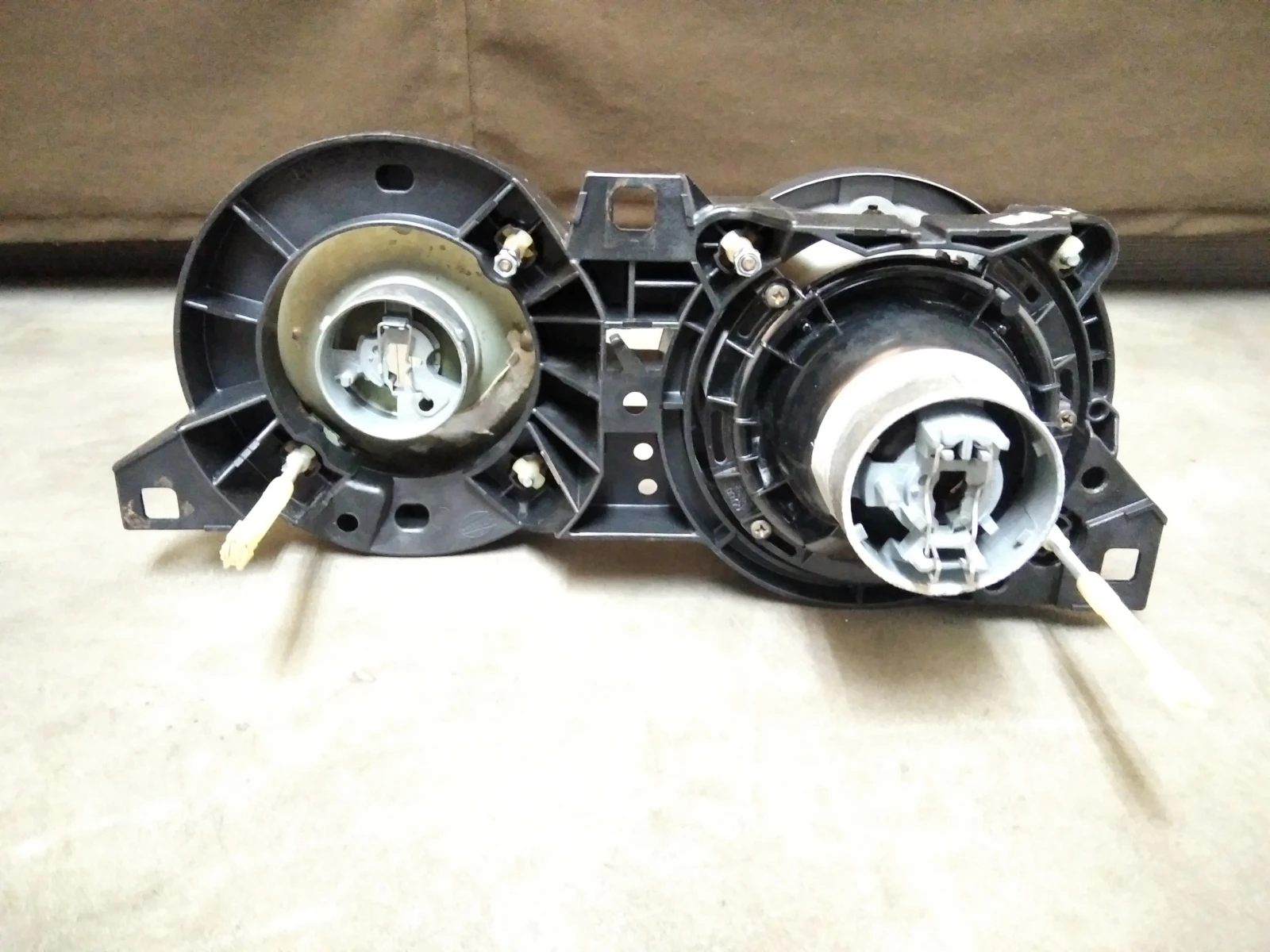 Фарове бмв Е30 бош хела Черна Опушена BMW E30 BOSCH HELLA Black Smoked , снимка 6 - Части - 50653396