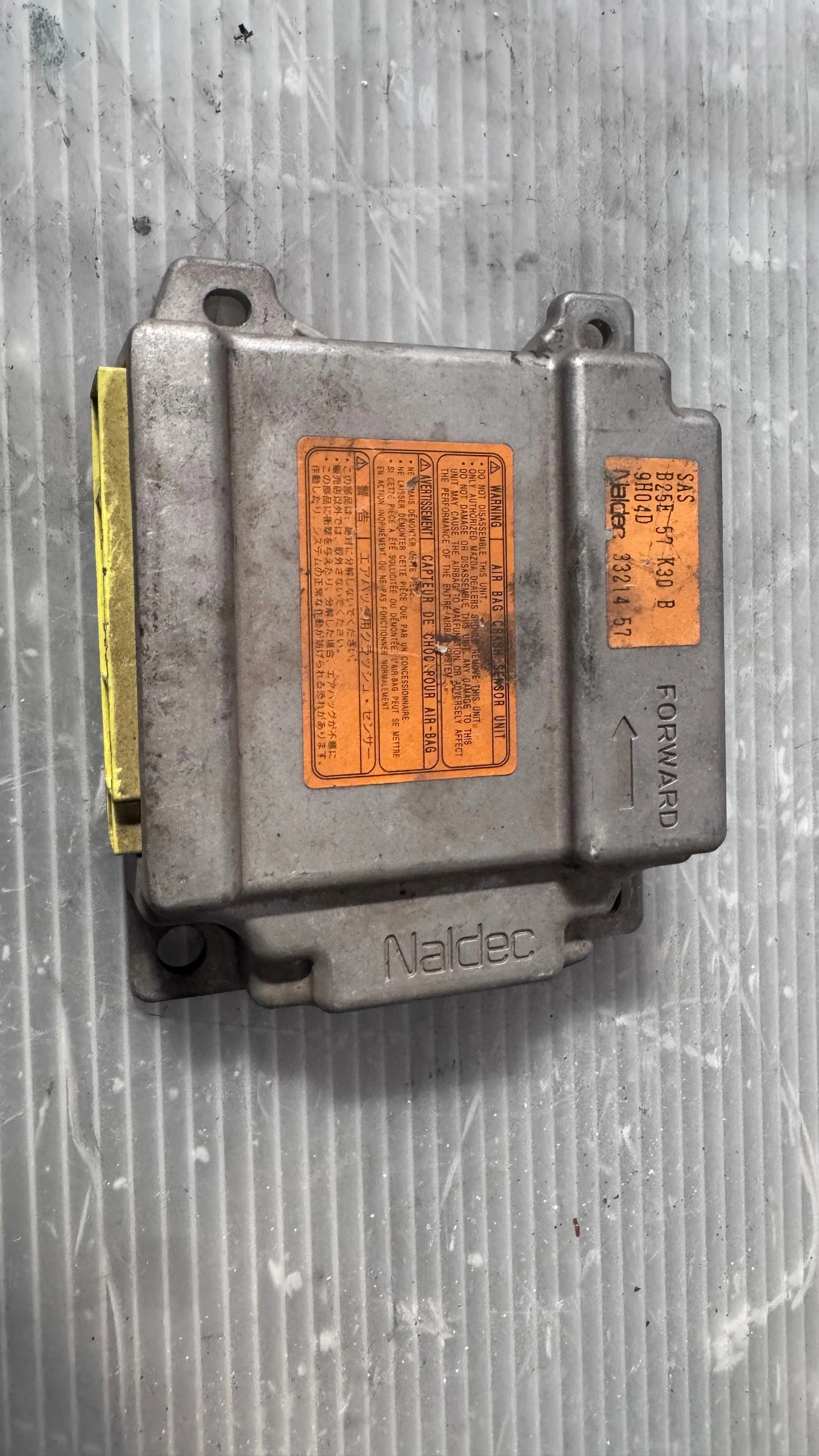 Airbag  /  /  a Mazda 323 - B25E57K30B / 3321457 | Mobile.bg   1