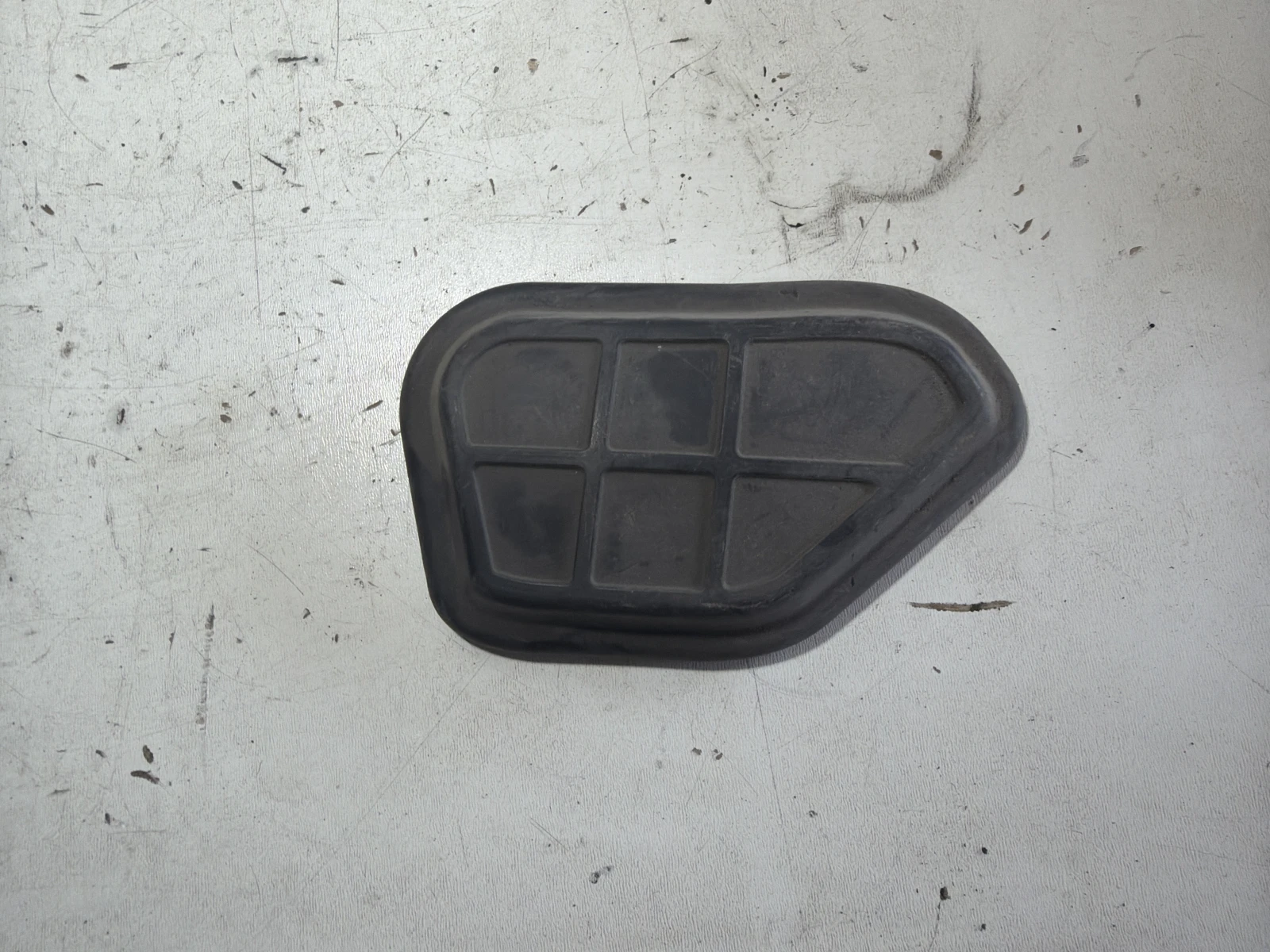 капачка бомбе 8к080594 дясна Audi A4