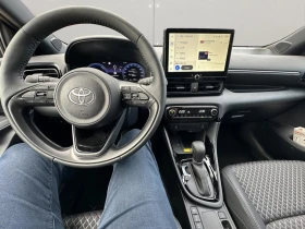 Обява за продажба на Toyota Yaris 1.5 HYBRID* STYLE* LED* CAMERA* DISTR* KEYLESS* CA ~31 320 EUR - изображение 8