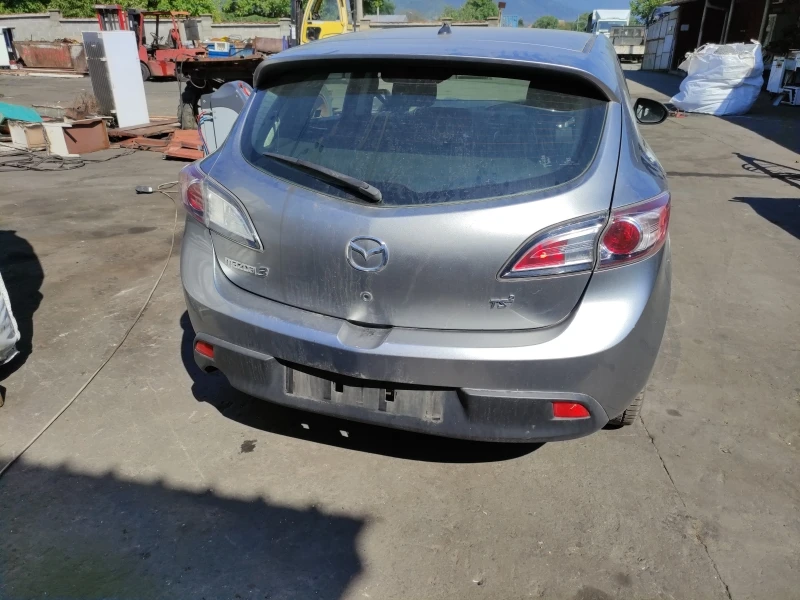 Mazda 3 1.6i,1.6tdi, снимка 4 - Автомобили и джипове - 39858089