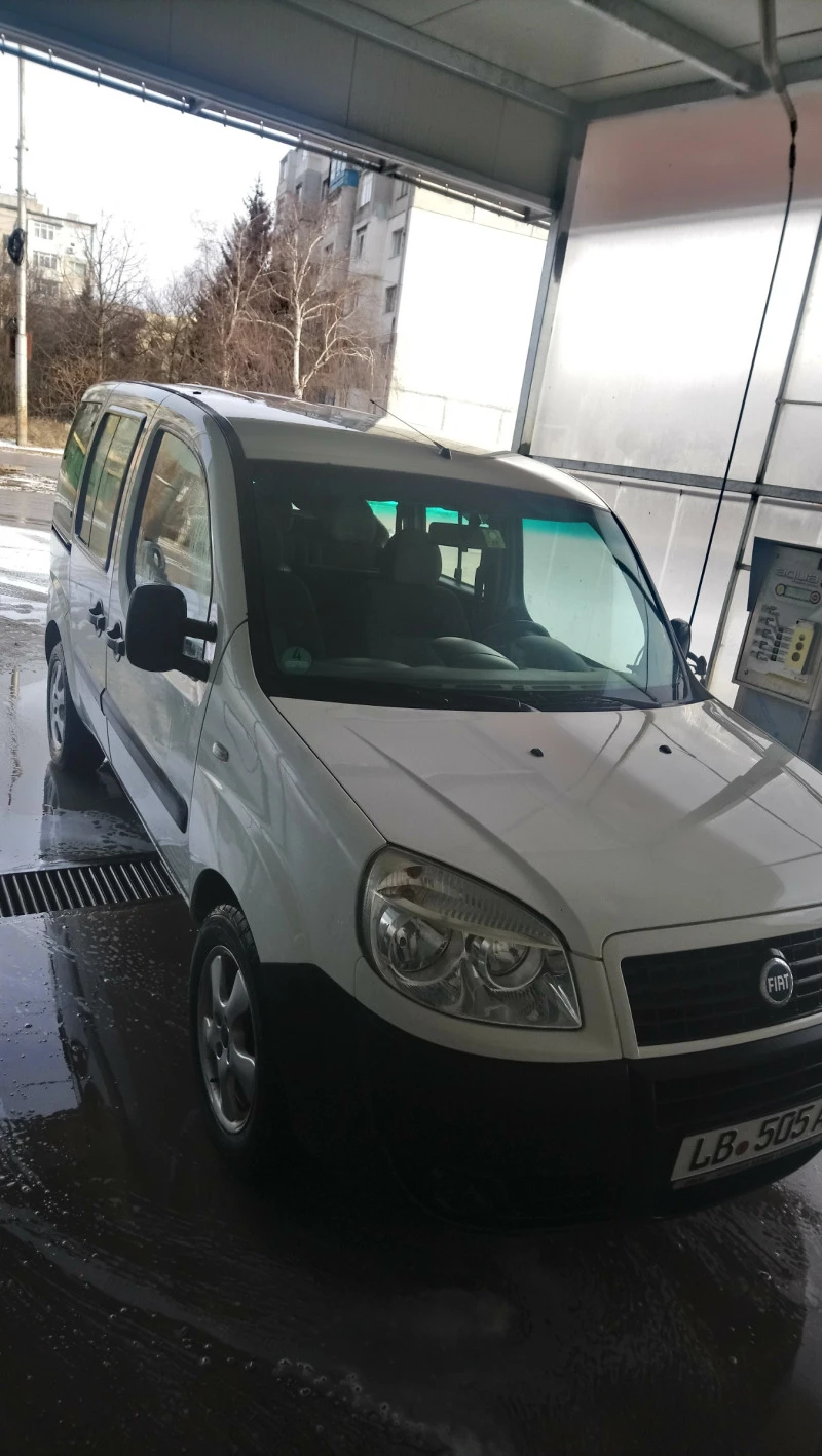 Fiat Doblo 1.6 Бензин/Метан заводски , снимка 2 - Автомобили и джипове - 47466726