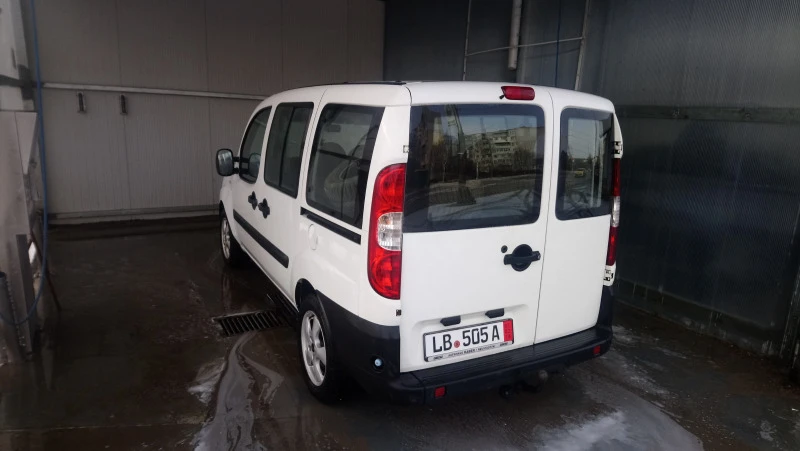 Fiat Doblo 1.6 Бензин/Метан заводски , снимка 4 - Автомобили и джипове - 47466726