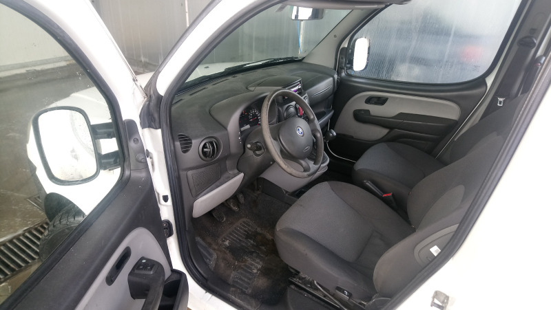 Fiat Doblo 1.6 Бензин/Метан заводски , снимка 9 - Автомобили и джипове - 46984564